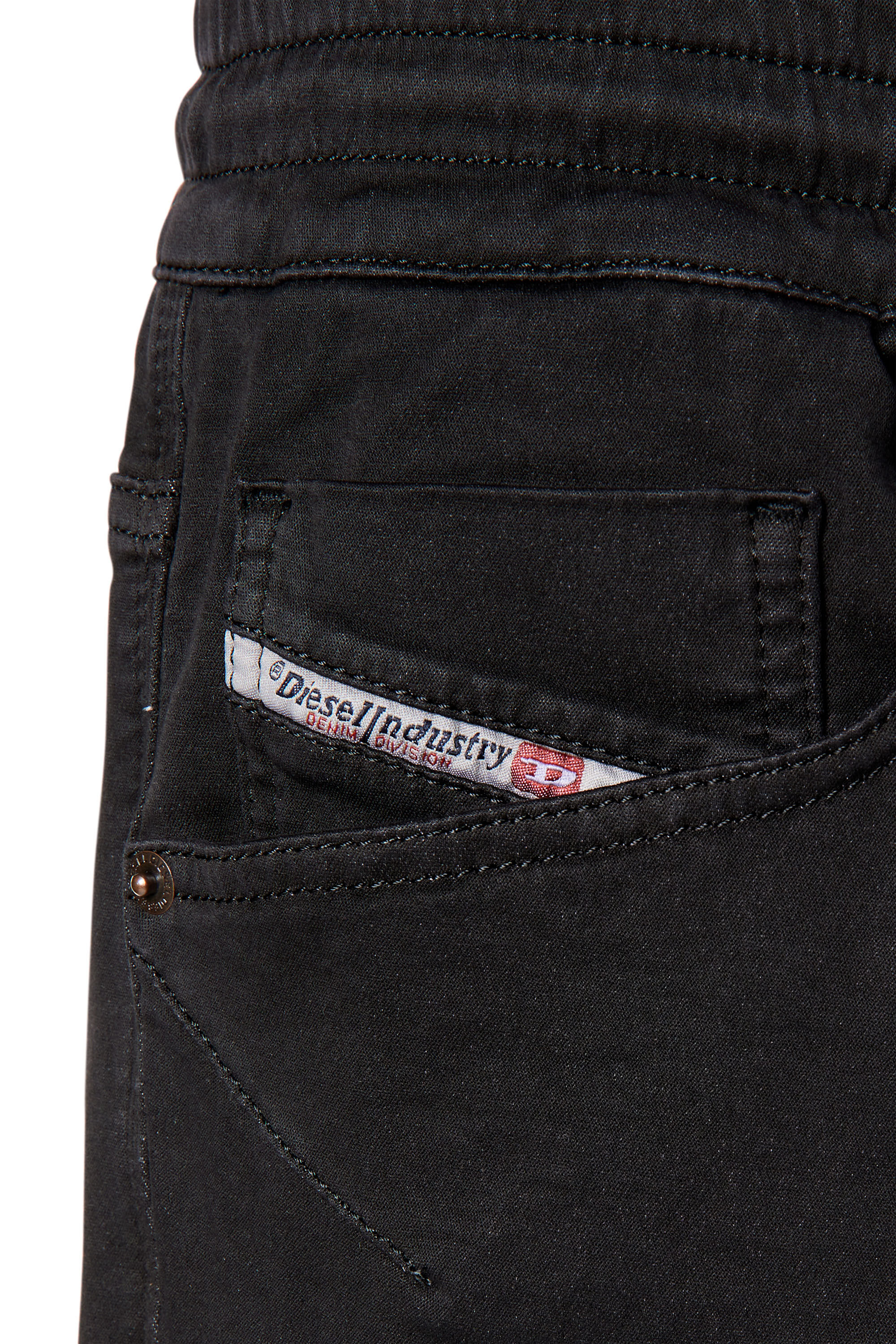 Diesel - D-Amage JoggJeans® 068DY Tapered, Schwarz - Image 5