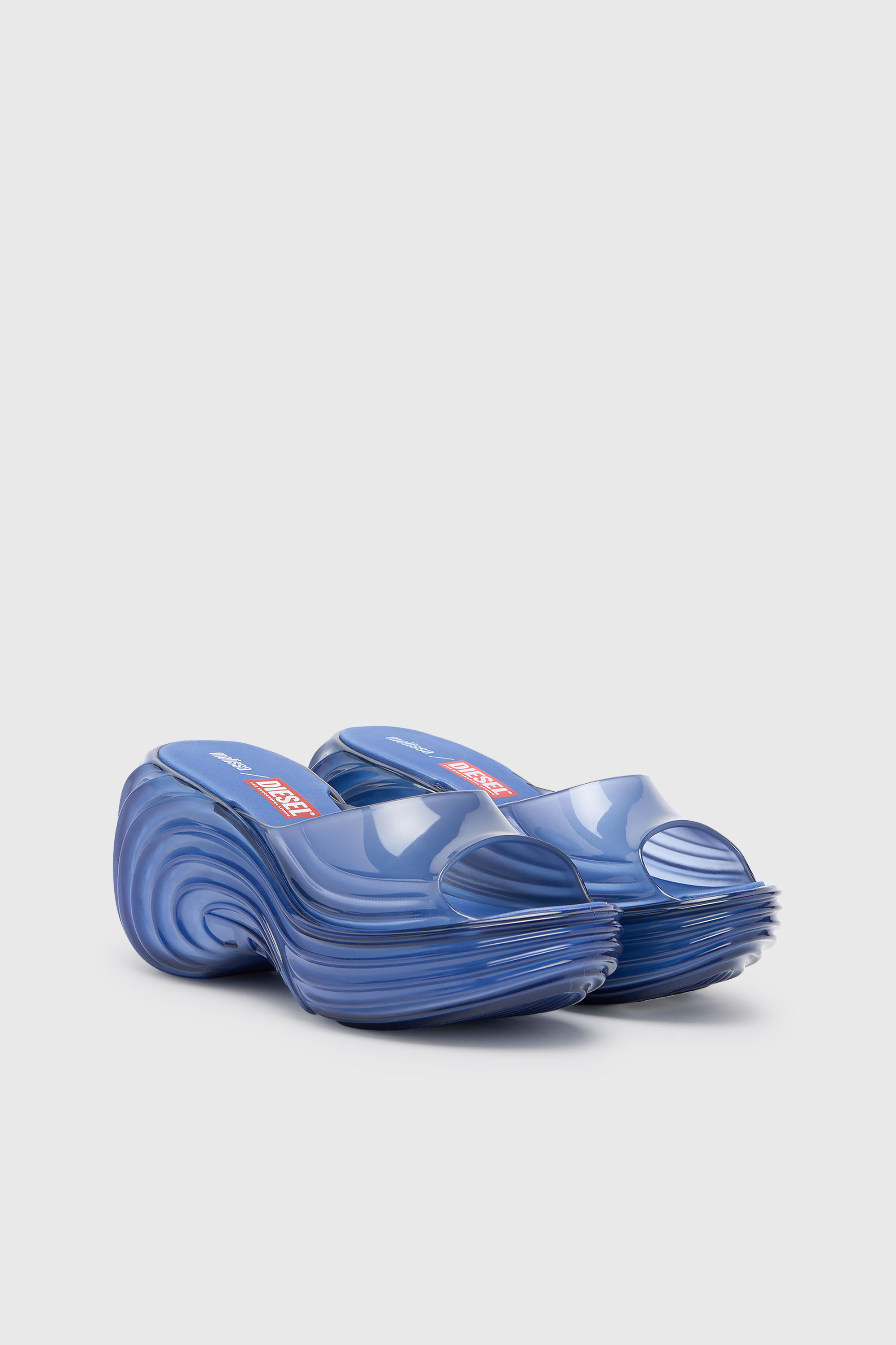 Diesel - MELISSA QUANTUM PLATFORM, Damen Plateau-Pantolette aus Melflex&reg; in Blau - 2