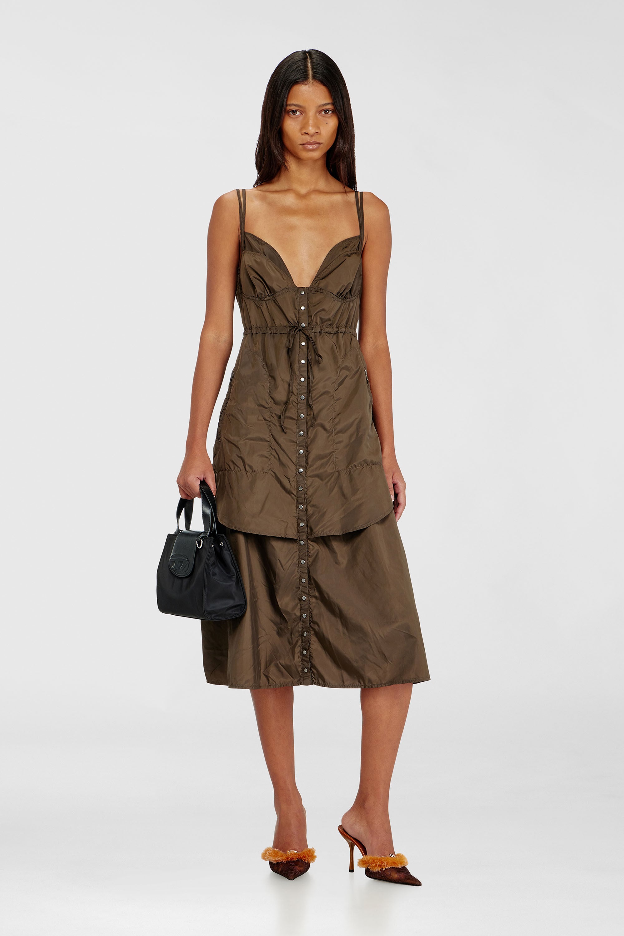 Diesel - D-OROTEA-T1, Damen Leichtes Nylonkleid mit Lagen-Design in Braun - 1