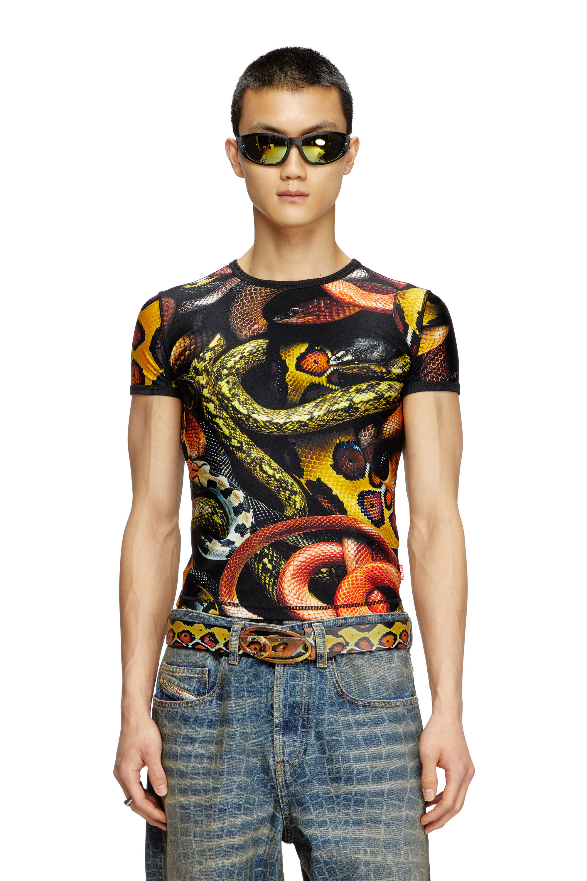 Diesel - CL-T-UNCLE-SNAKE, Unisex T-Shirt aus Lycra mit Allover-Schlangen-Print in Schwarz/Gelb - 3