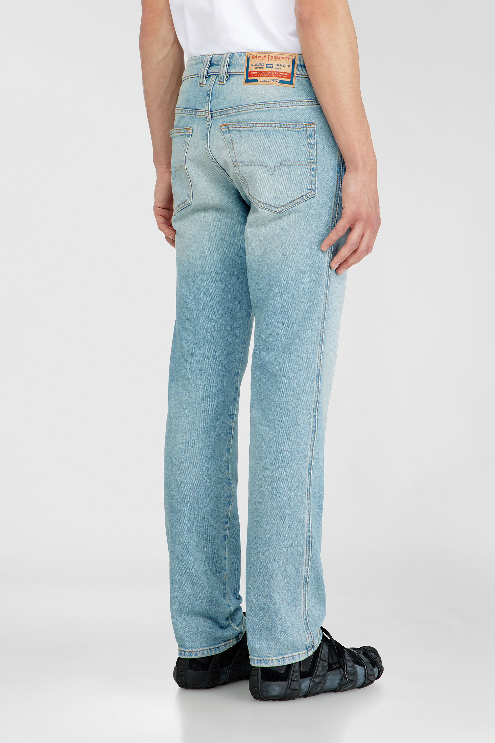 Diesel - Herren Slim Jeans 1993 D-Vyl 0HDBI, Hellblau - 5