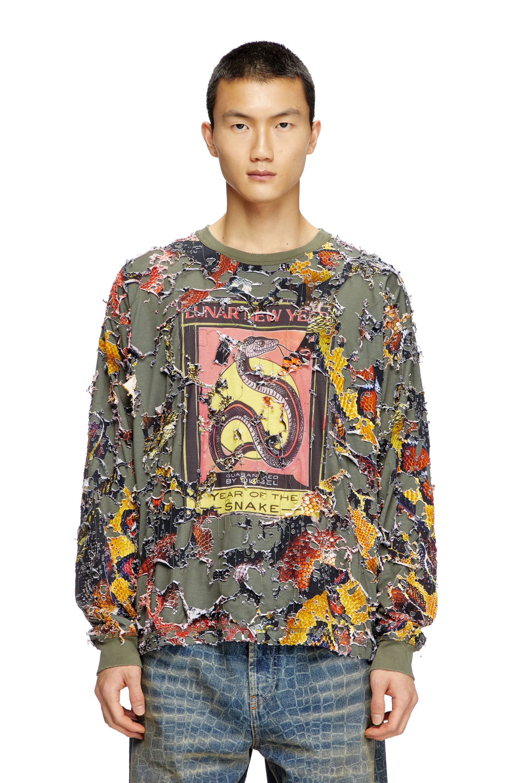Diesel - CL-T-BOXT-LS-DEVOR-SNAKE, Unisex Langarm-Destroyed-T-Shirt mit Schlangen-Print in Olivgrün - 3
