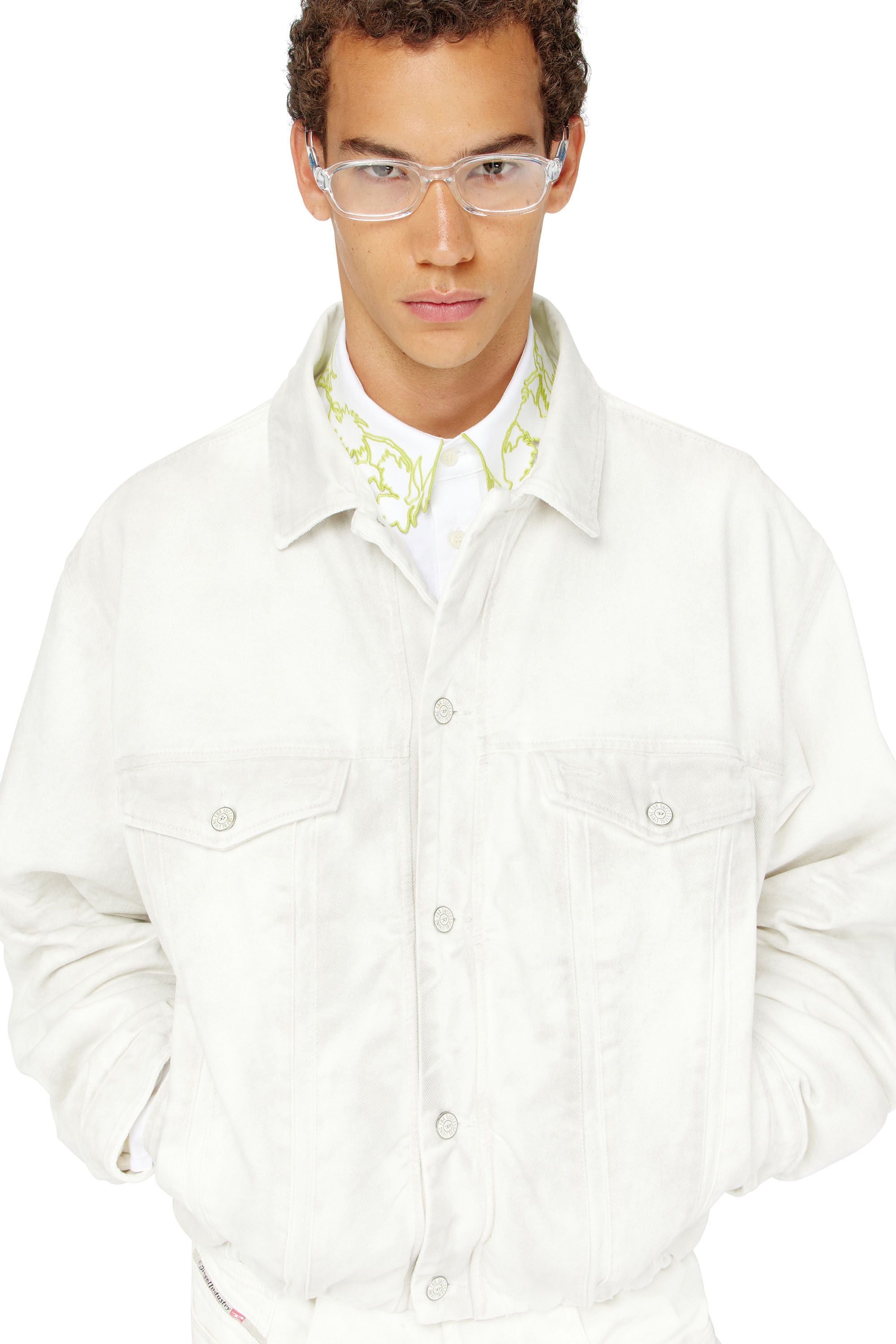 Diesel - D-MORVI-FSJ1, Herren Elastische Truckerjacke aus Denim in Wei&szlig; - 4