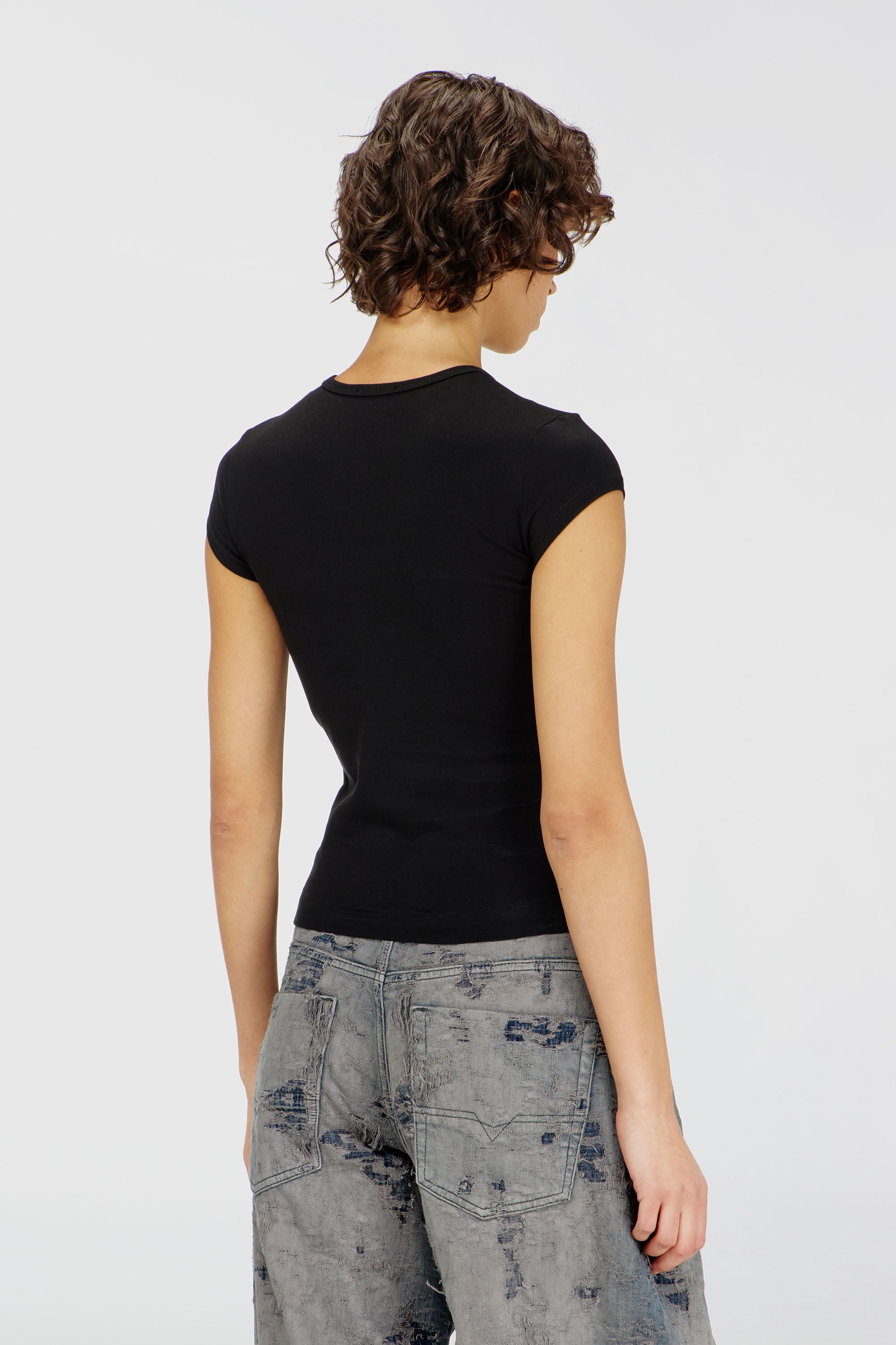 Diesel - T-ANGIE, Damen T-Shirt mit Cutout-Logo in Schwarz - 4