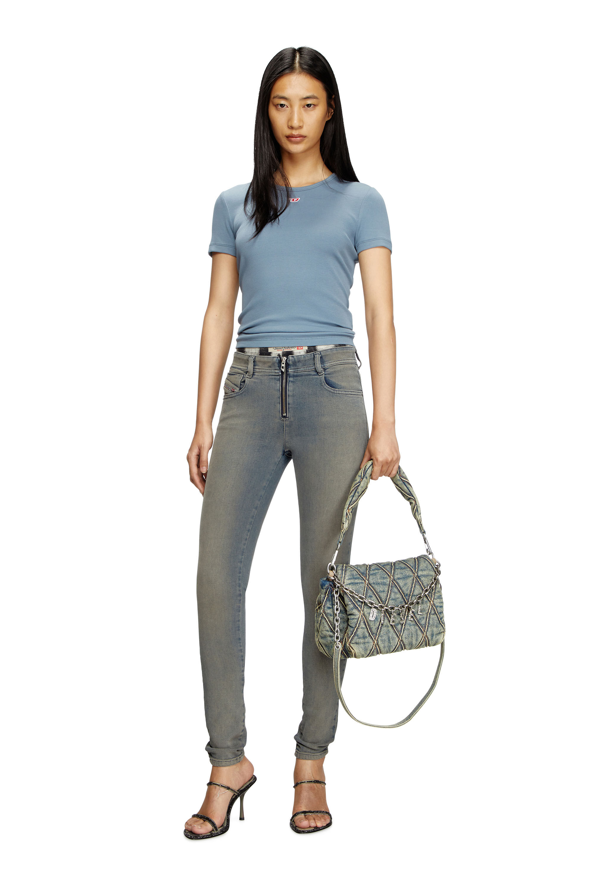 Diesel - T-ELE-LONG-D, Damen T-Shirt mit D Logo-Patch in Hellblau - 1
