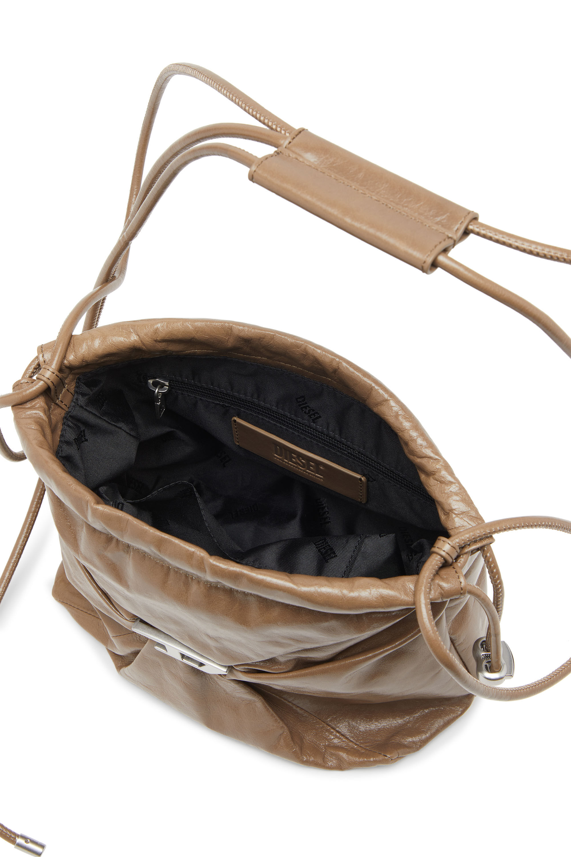 Diesel - SCRUNCH-D BUCKET, Damen Scrunch-D-Beuteltasche aus glänzendem zerknittertem Leder in Hellbraun - 5