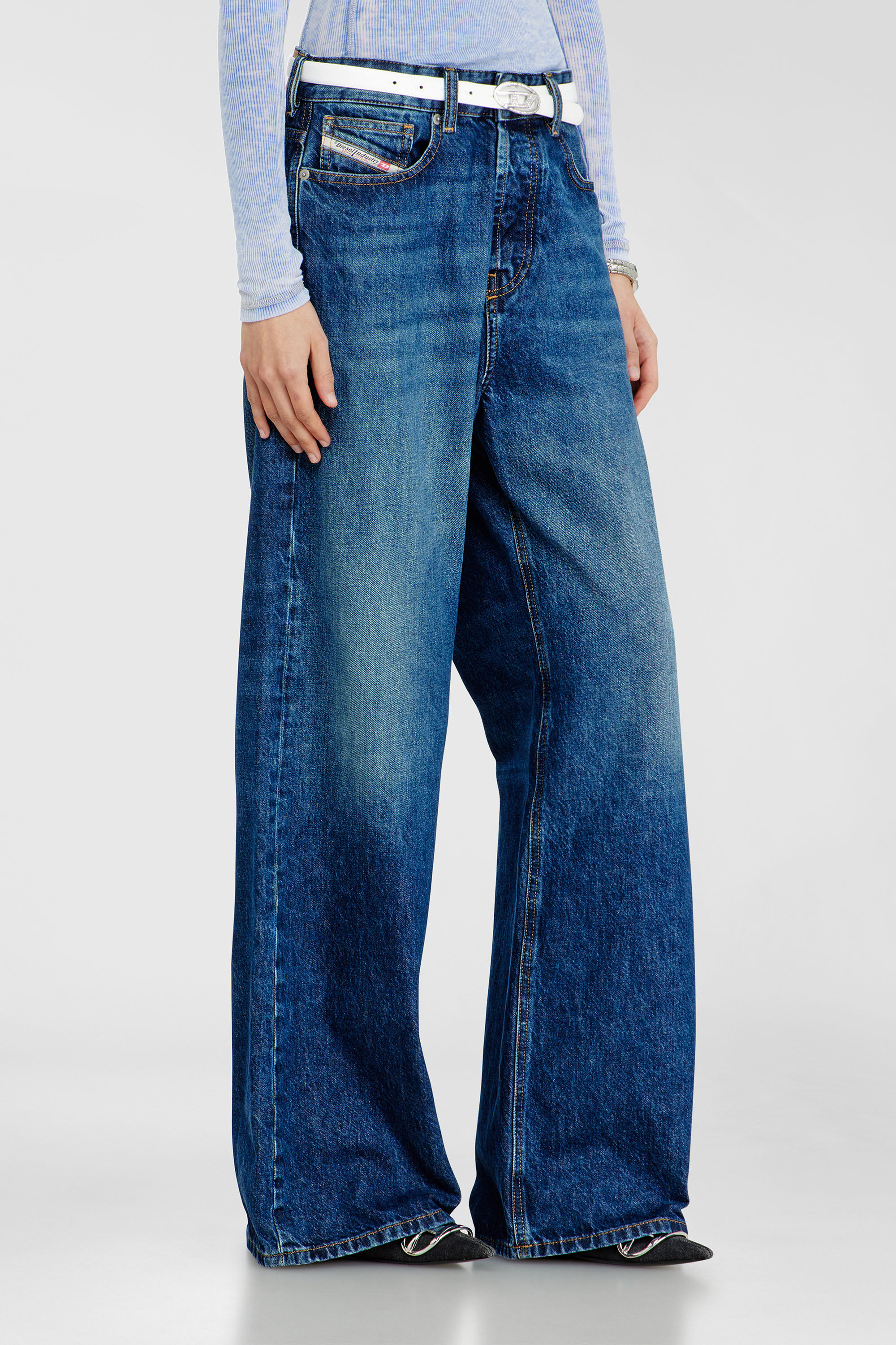 Diesel - Unisex Relaxed Jeans 1996 D-Sire 09I27, Dunkelblau - 9