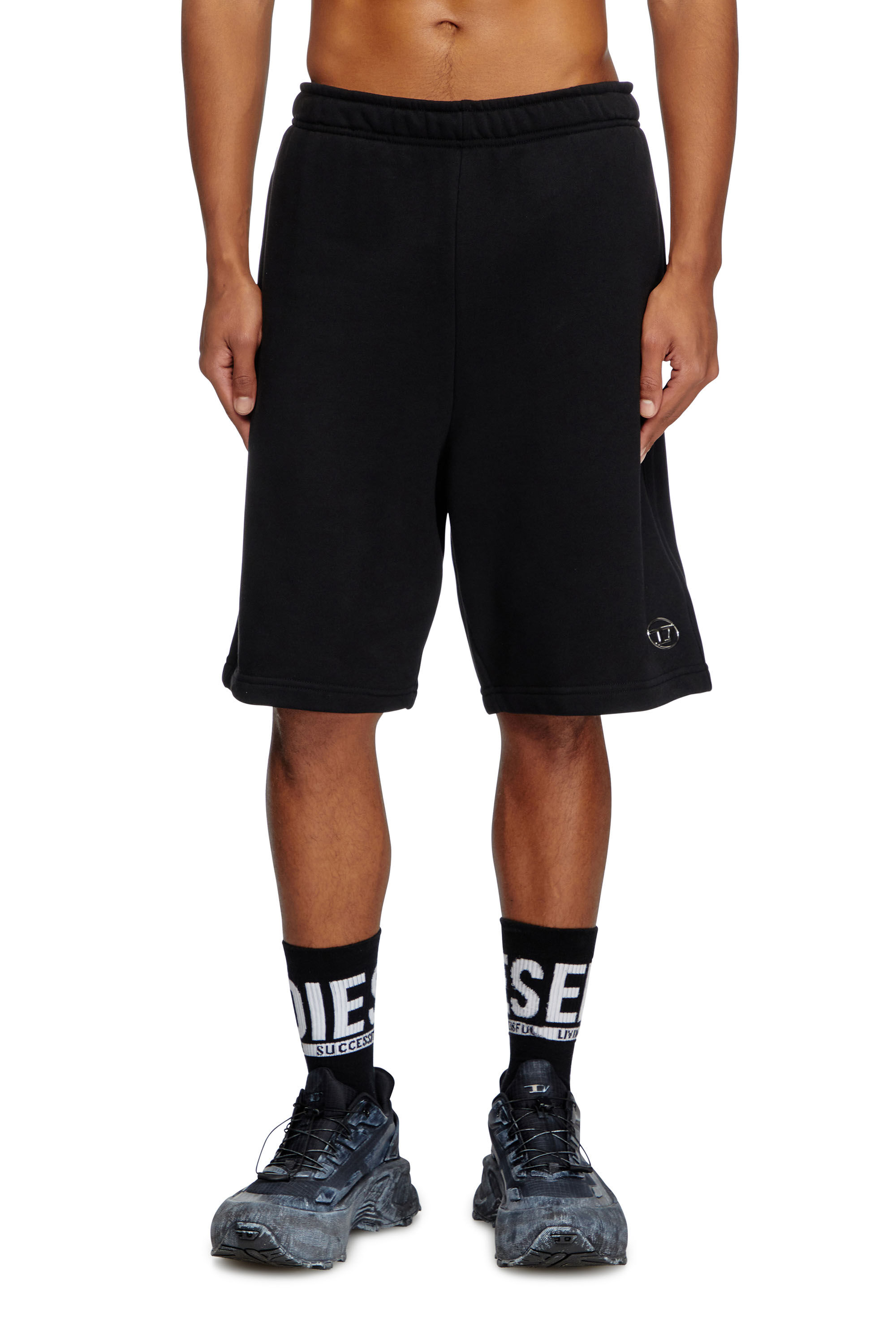 Diesel - P-MARSHY-OD, Herren Sweatshorts mit silbernem Oval D in Schwarz - 3