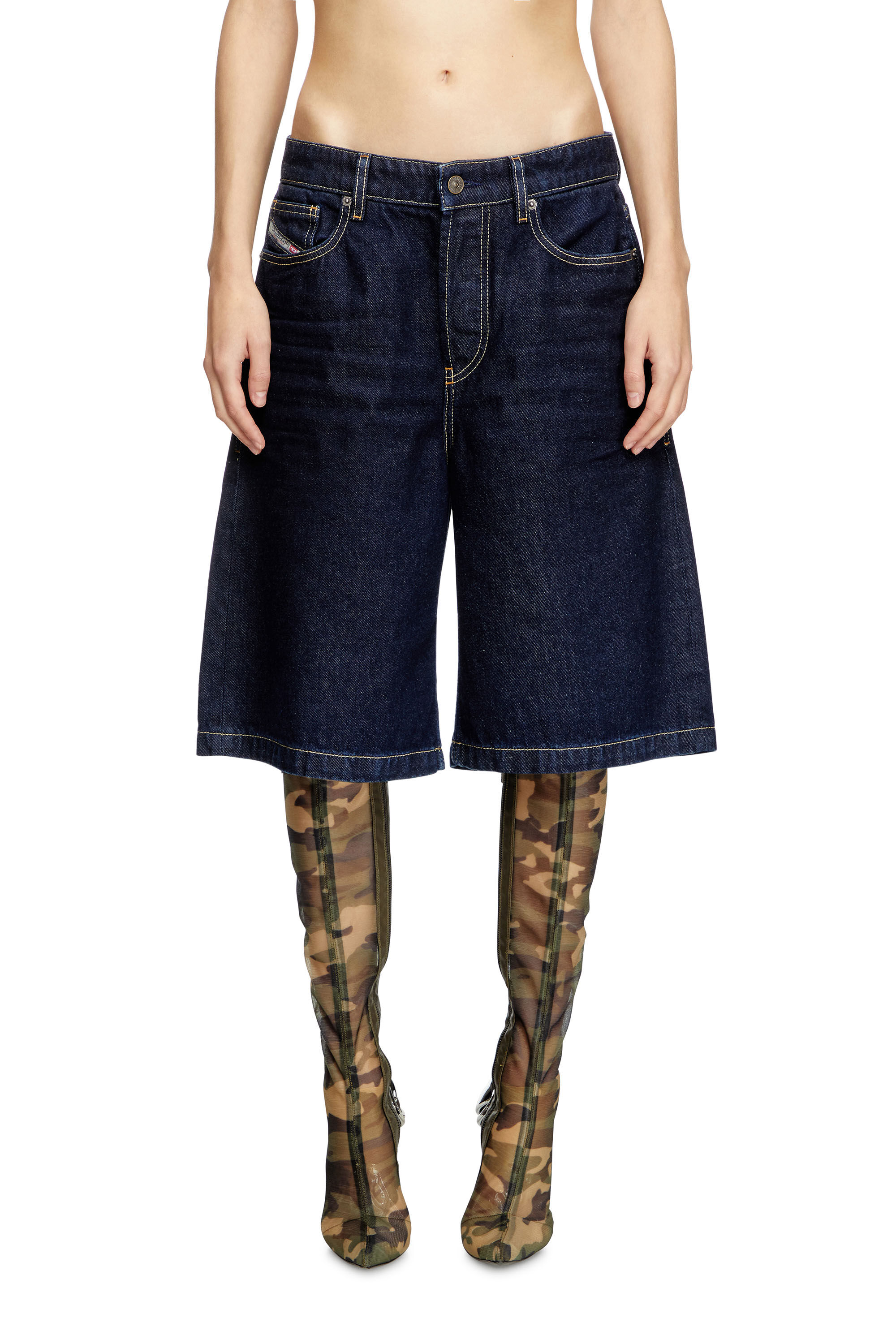 Diesel - DE-SIRE-SHORT, Damen Shorts aus Denim mit cleaner Waschung in Dunkelblau - 3