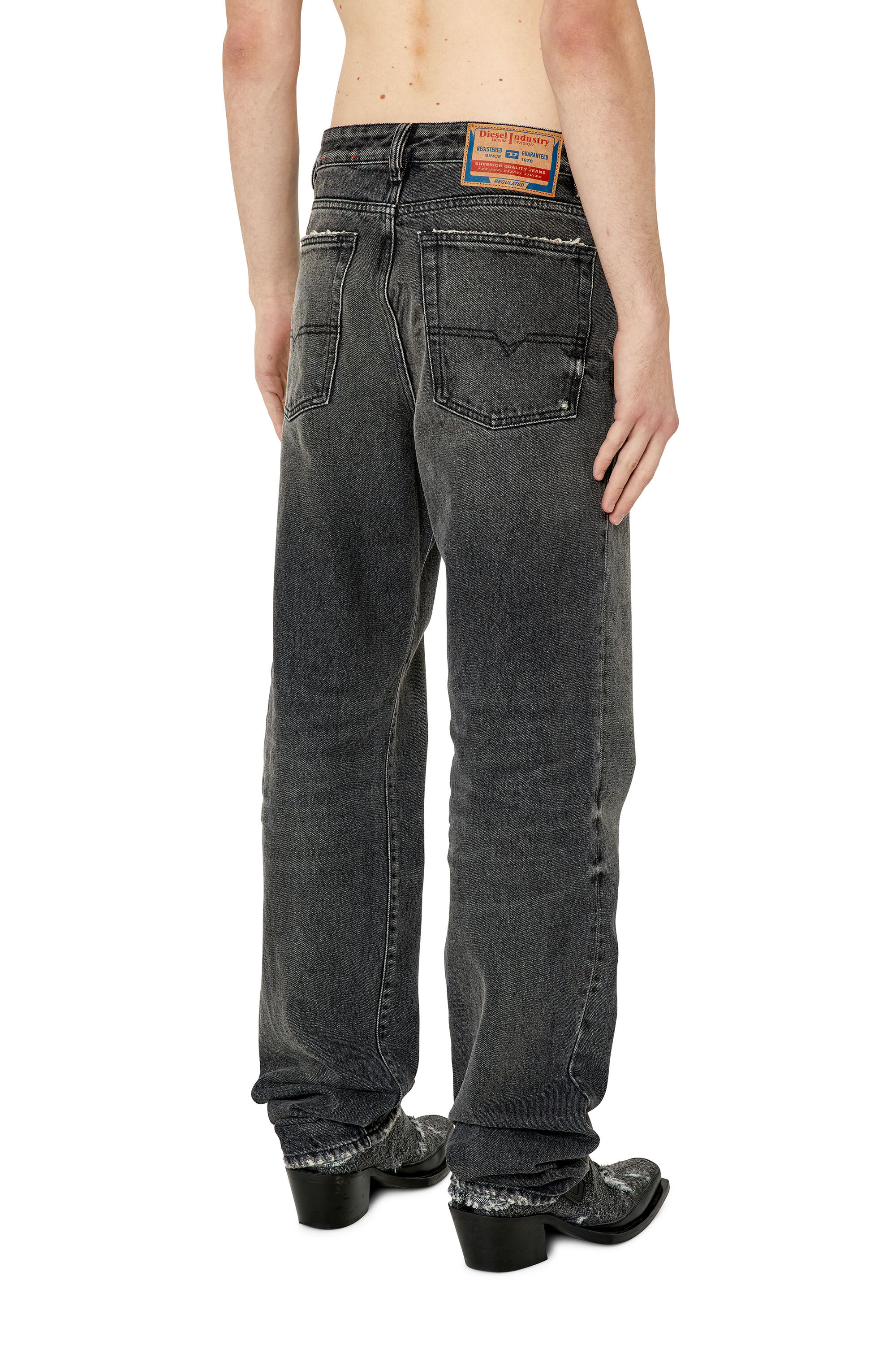 Diesel - 1955 D-Rekiv 007K8 Straight Jeans, Schwarz/Dunkelgrau - Image 4