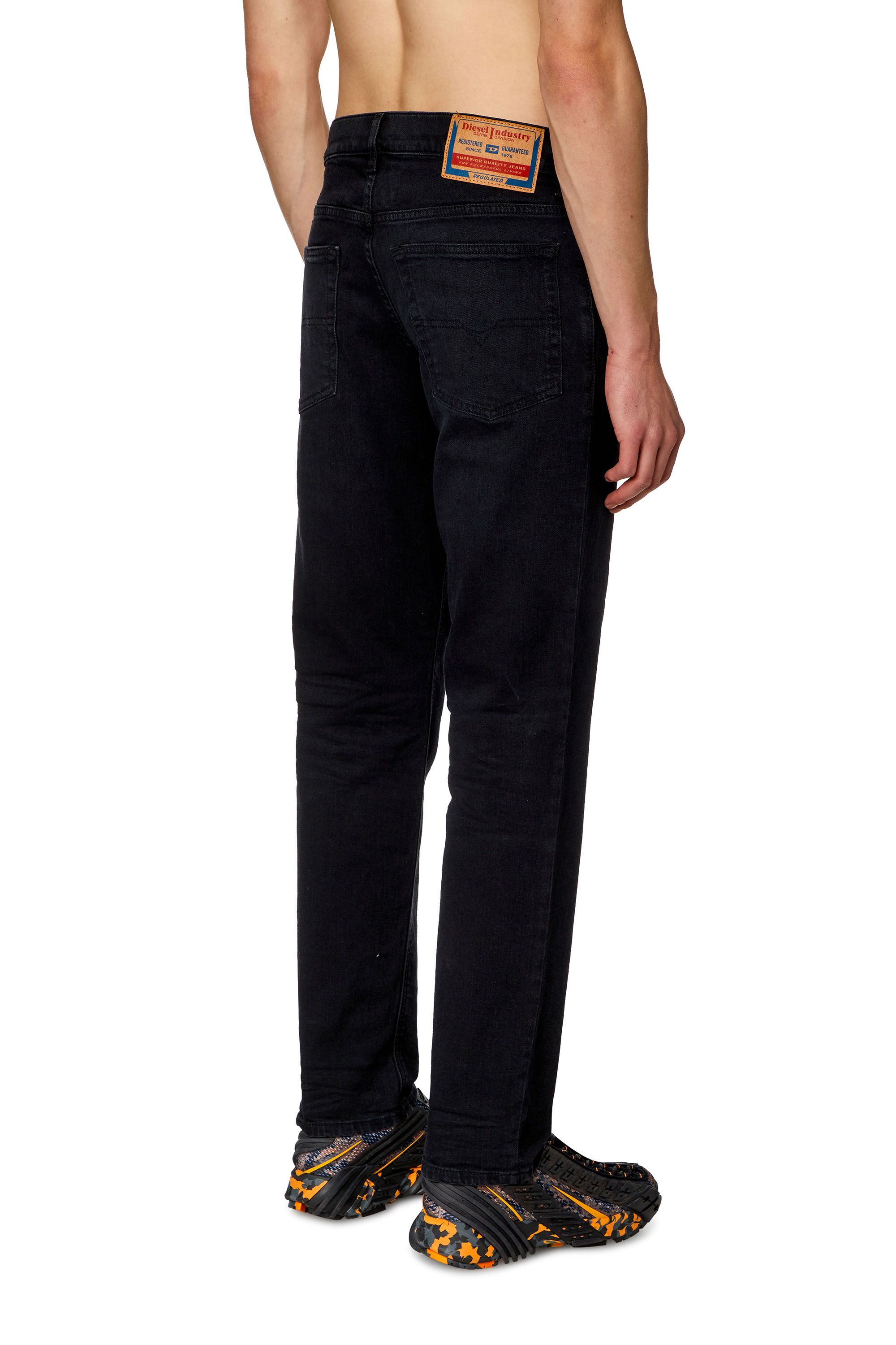 Diesel - Herren Tapered Jeans 2023 D-Finitive 0KIAJ, Schwarz/Dunkelgrau - Image 3