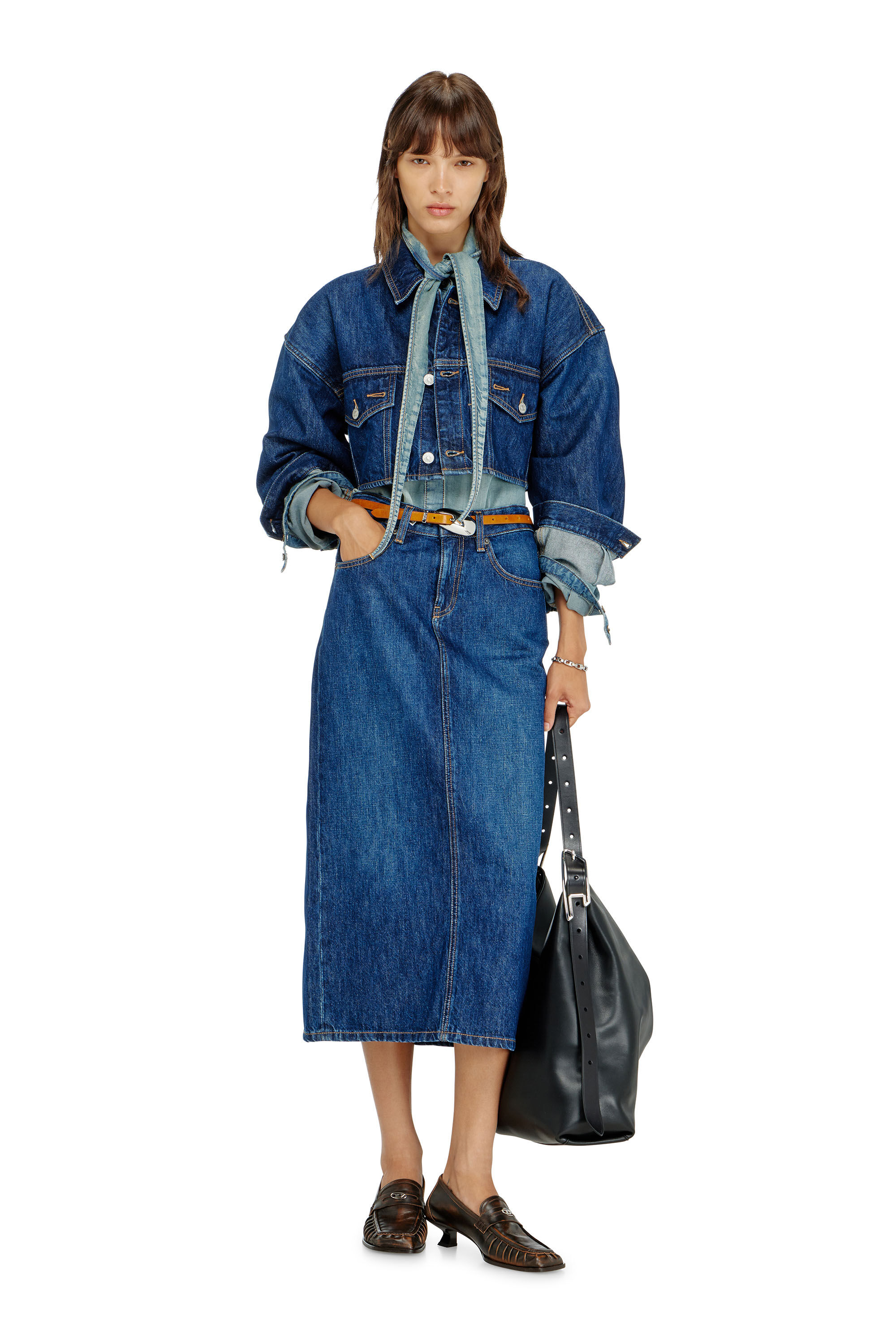 Diesel - DE-MALLEY, Damen Cropped oversized denim trucker jacket

&Uuml;bergro&szlig;e cropped Denim-Truckerjacke in Mittelblau - 1