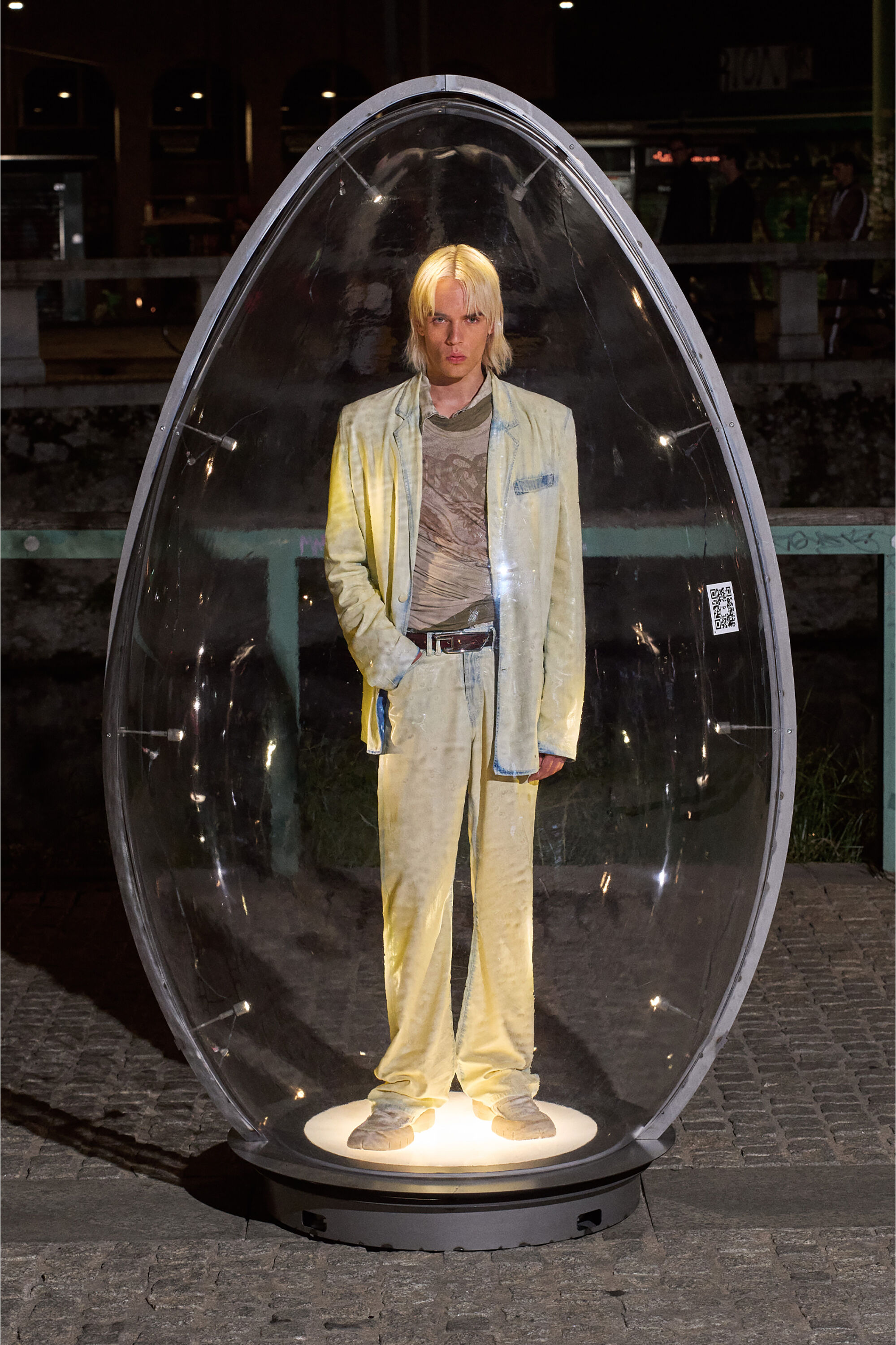 Diesel - D-NIVALE-FSI, Man's Blazer in fluid X-Ray bleach denim in Light Blue - 5