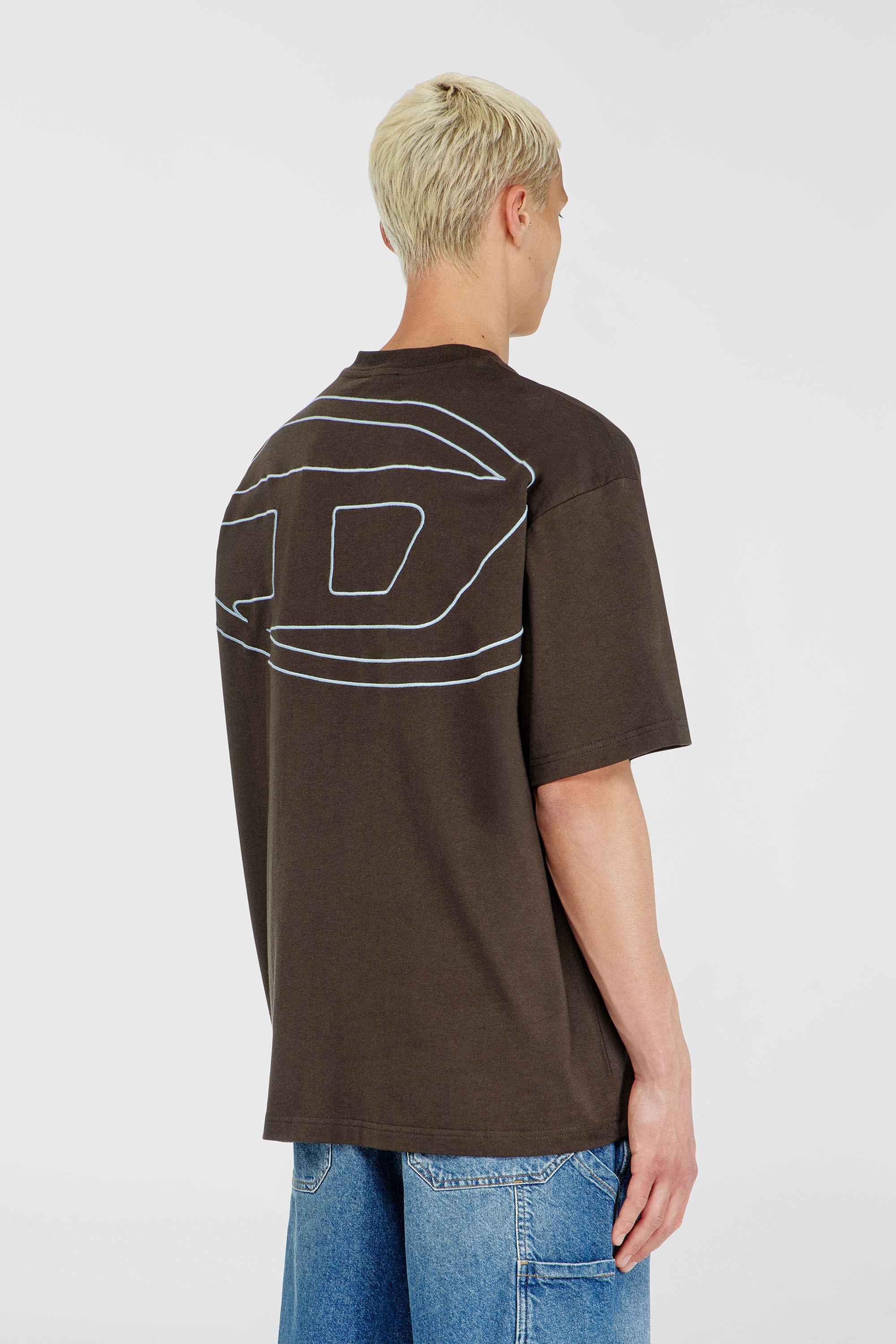 Diesel - T-BOGGY-MEGOVAL-D, Herren T-Shirt mit gro&szlig;er Oval D-Stickerei in Braun - 4