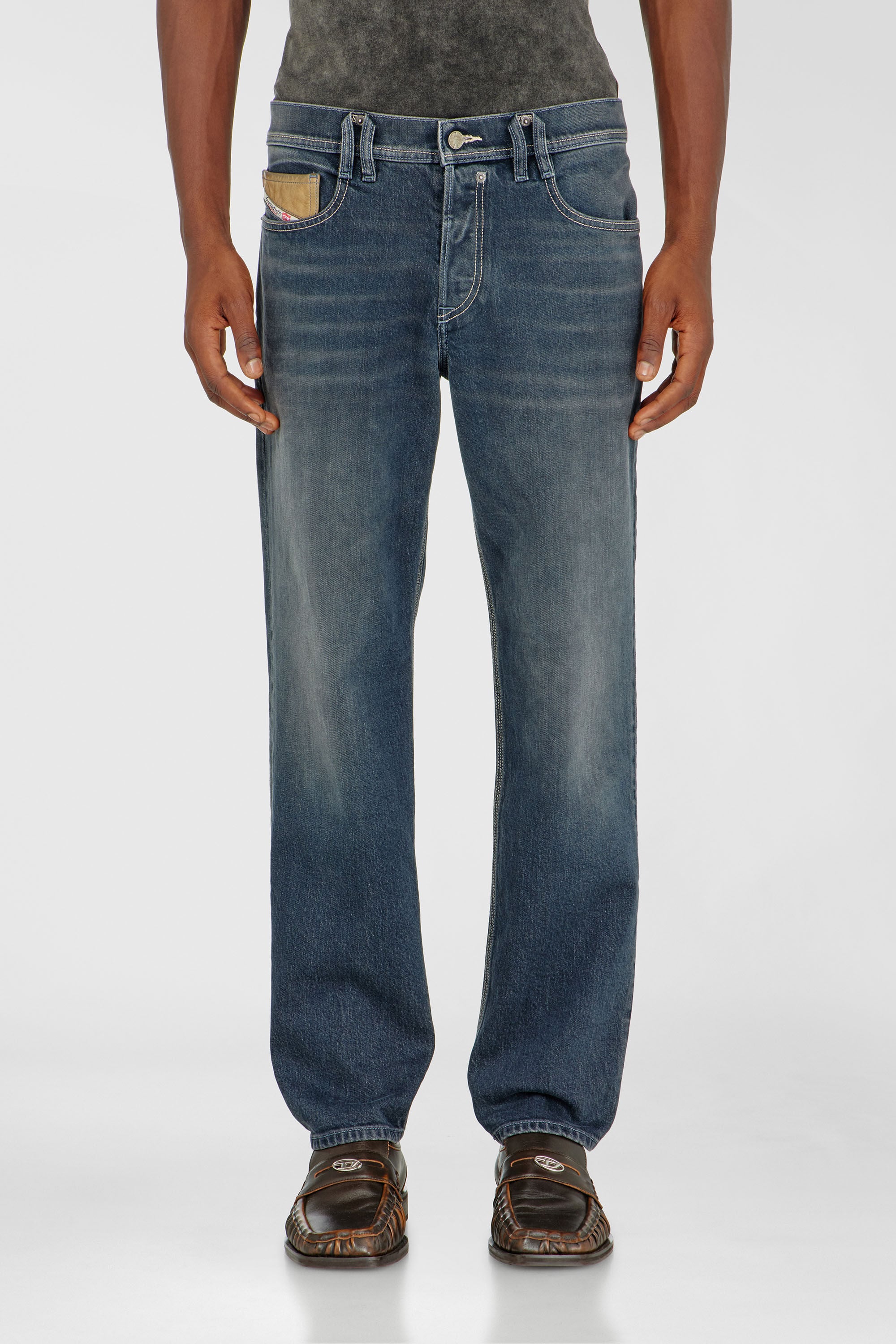 Diesel - Herren Regular Jeans 2023 D-Finitive 007GQ, Mittelblau - 4