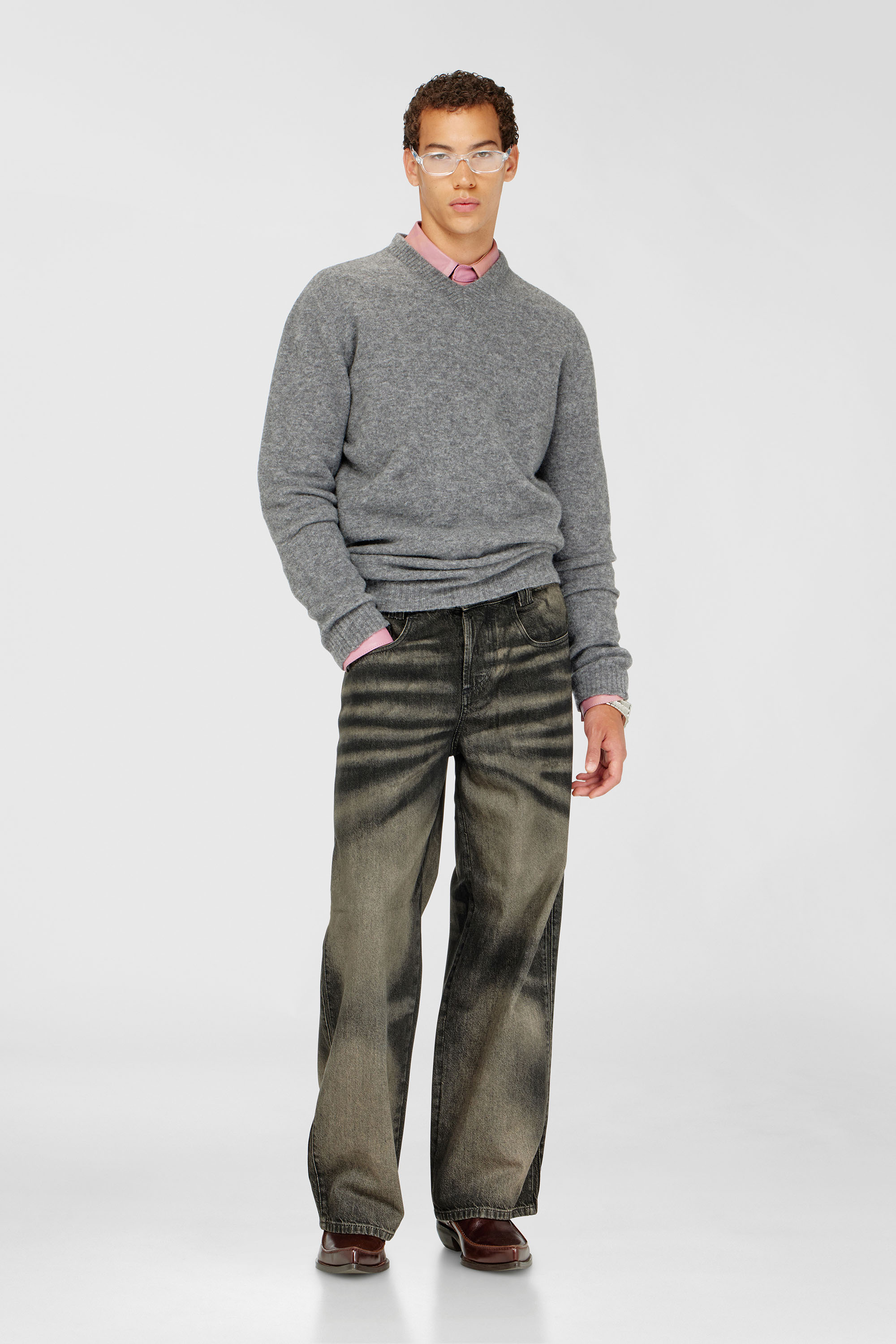 Diesel - K-ANDIE, Herren Pullover mit V-Ausschnitt aus gekochtem, geknittertem Strick in Grau - 1