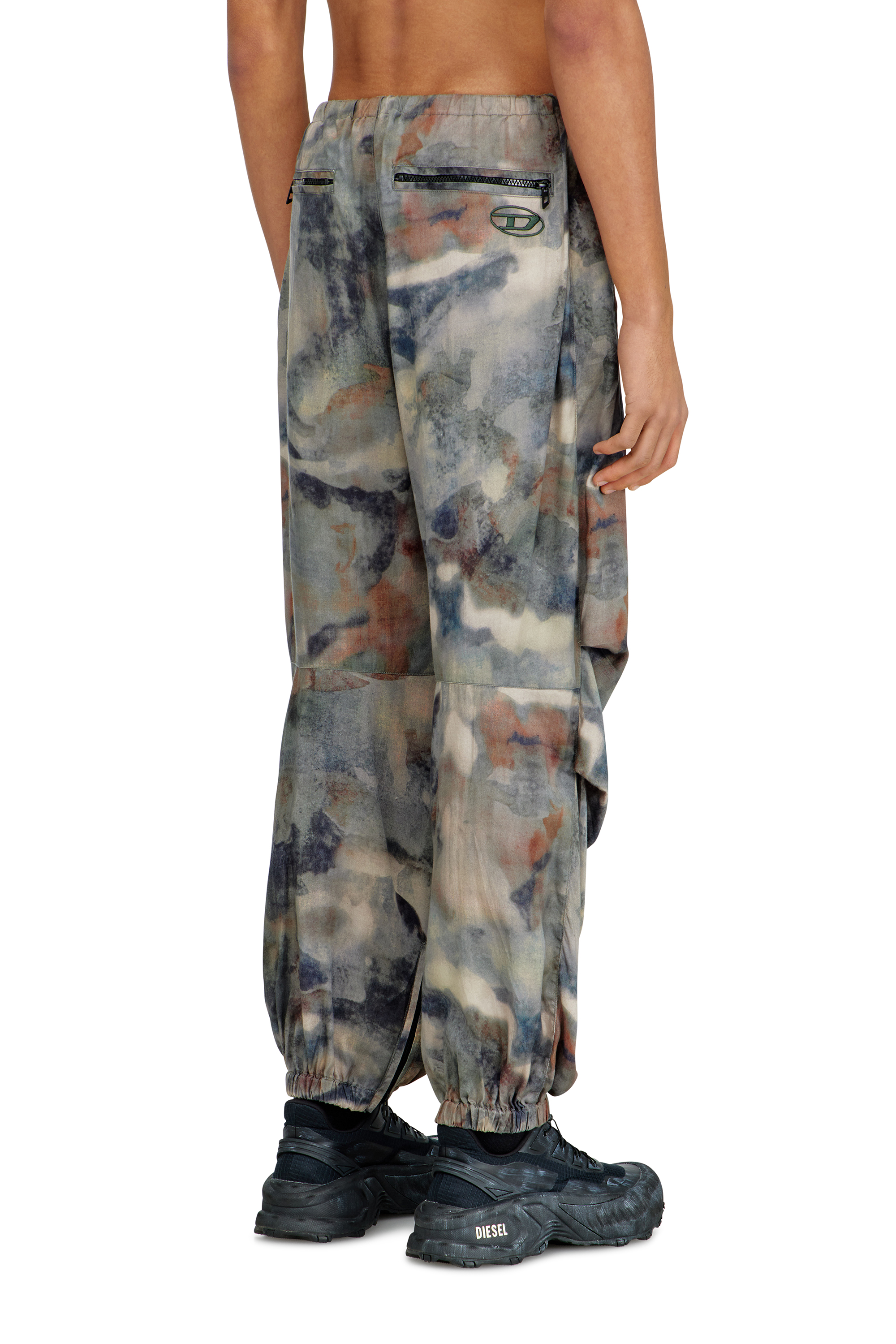 Diesel - P-STITCH-TKBZ, Herren Cargohose aus bedrucktem Stoff in Armeegr&uuml;n - 4