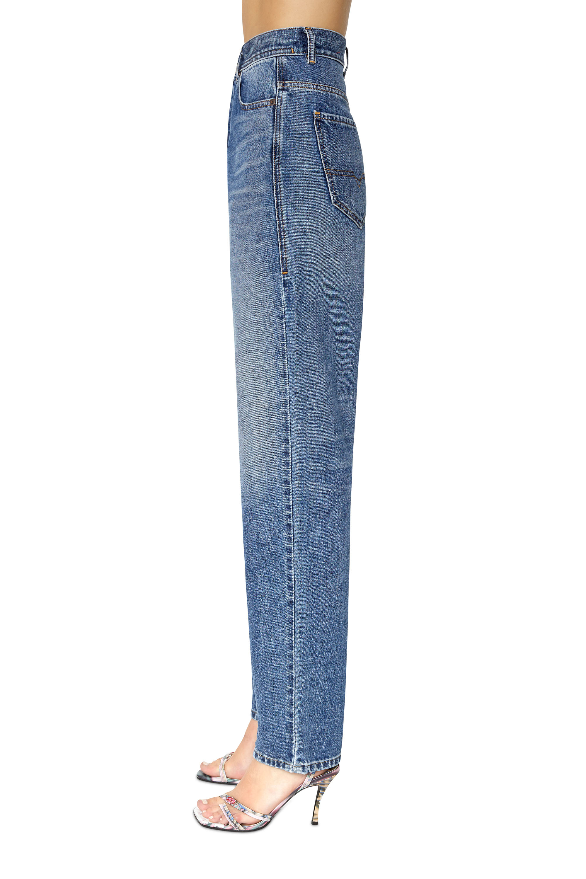 Diesel - 1956 D-Tulip 007C2 Straight Jeans, Mittelblau - Image 4