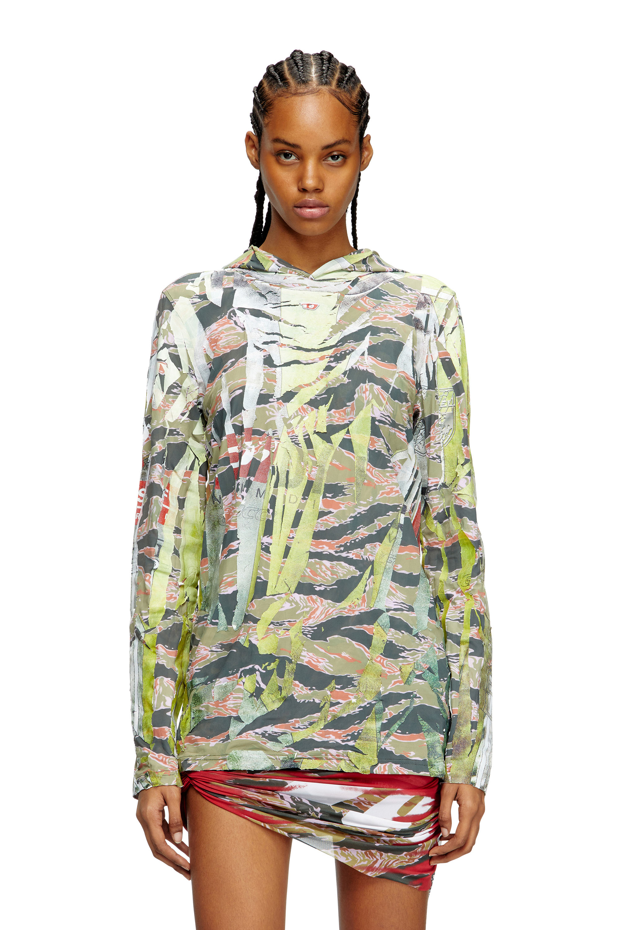 Diesel - T-GILLIS, Unisex Camo-Oberteil mit Kapuze und gerissenem Print in Braun/Grün - 5