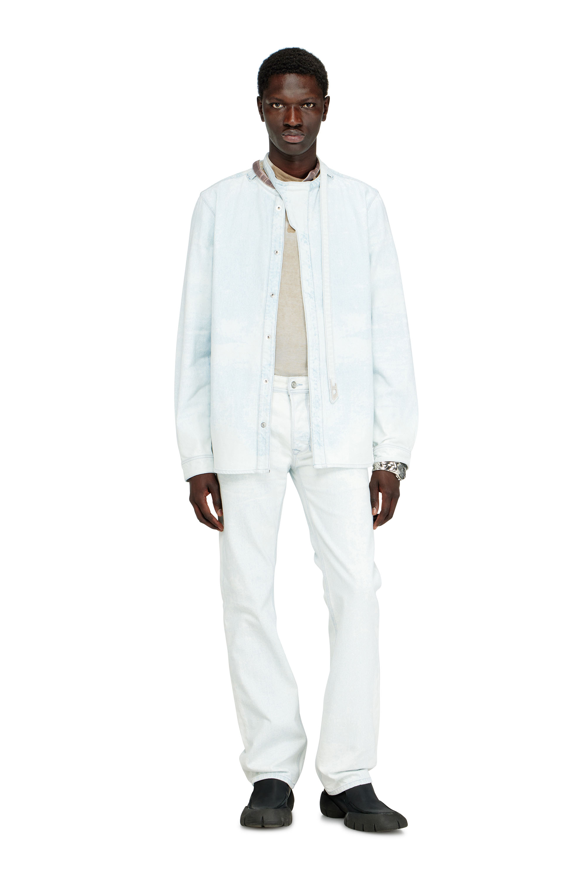 Diesel - D-TYLLAR-FSI, Herren Hemd aus eisblauem Satin-Denim in Hellblau - 2