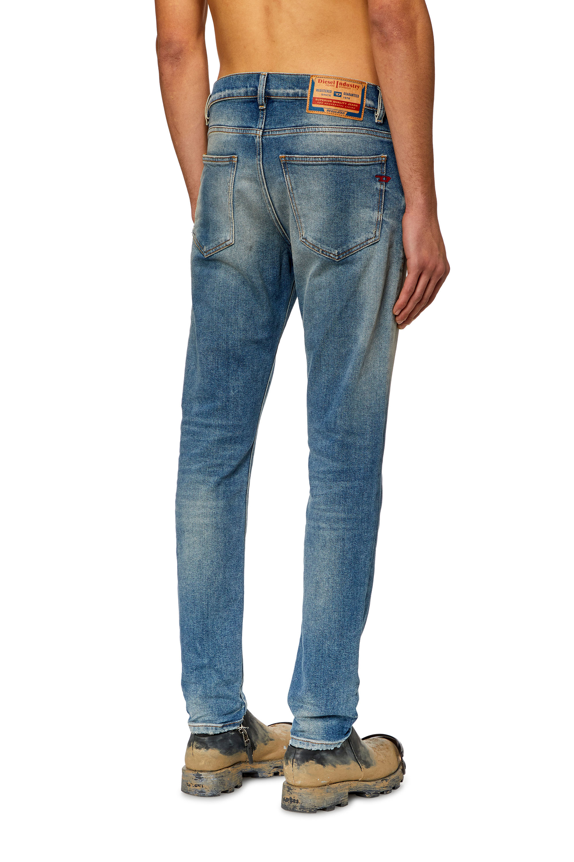 Diesel - Slim Jeans 2019 D-Strukt 09H55, Hellblau - Image 3