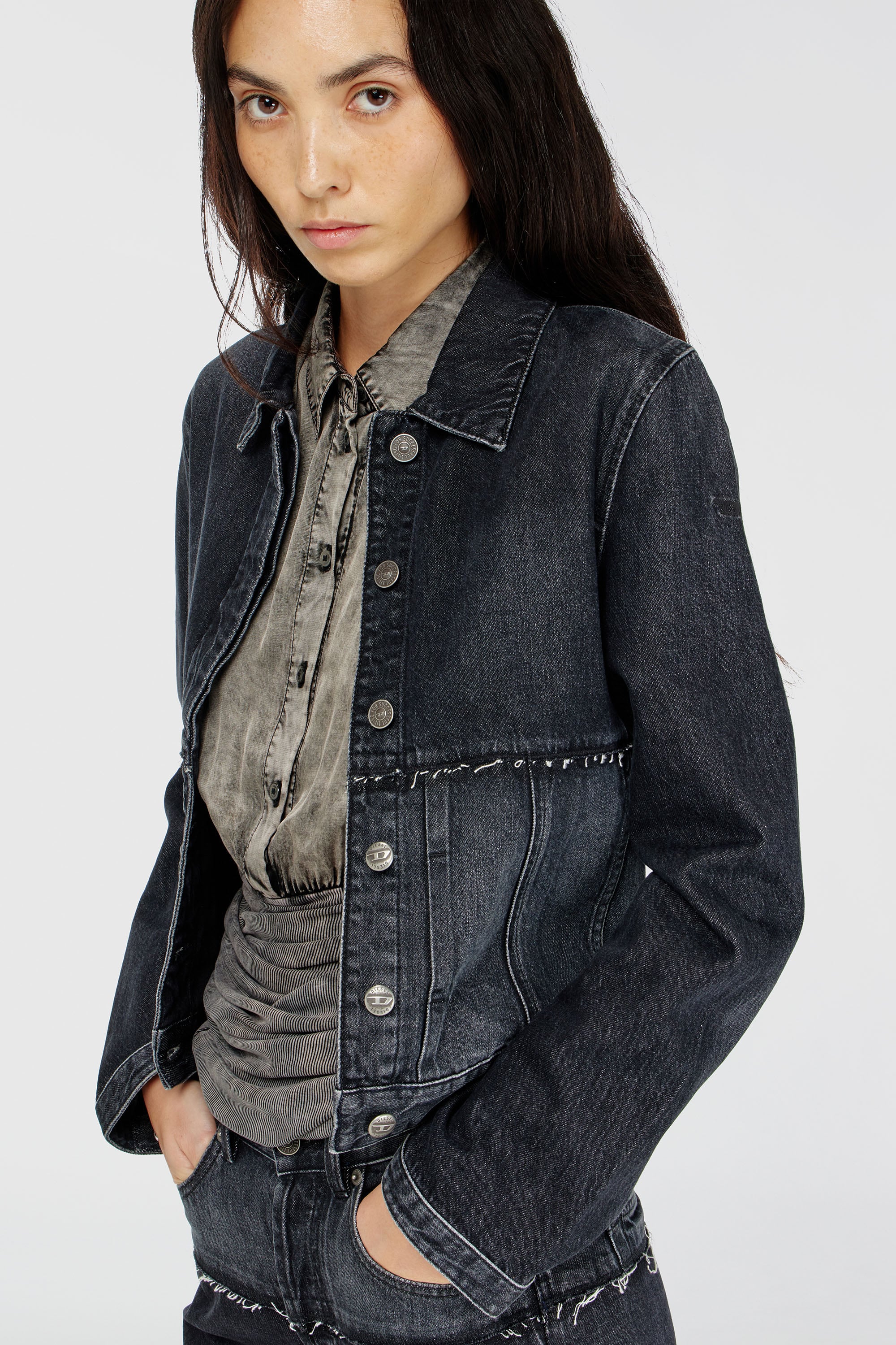 Diesel - DE-KATO-SE, Damen Jacke aus segmentiertem Denim in Schwarz/Dunkelgrau - 1
