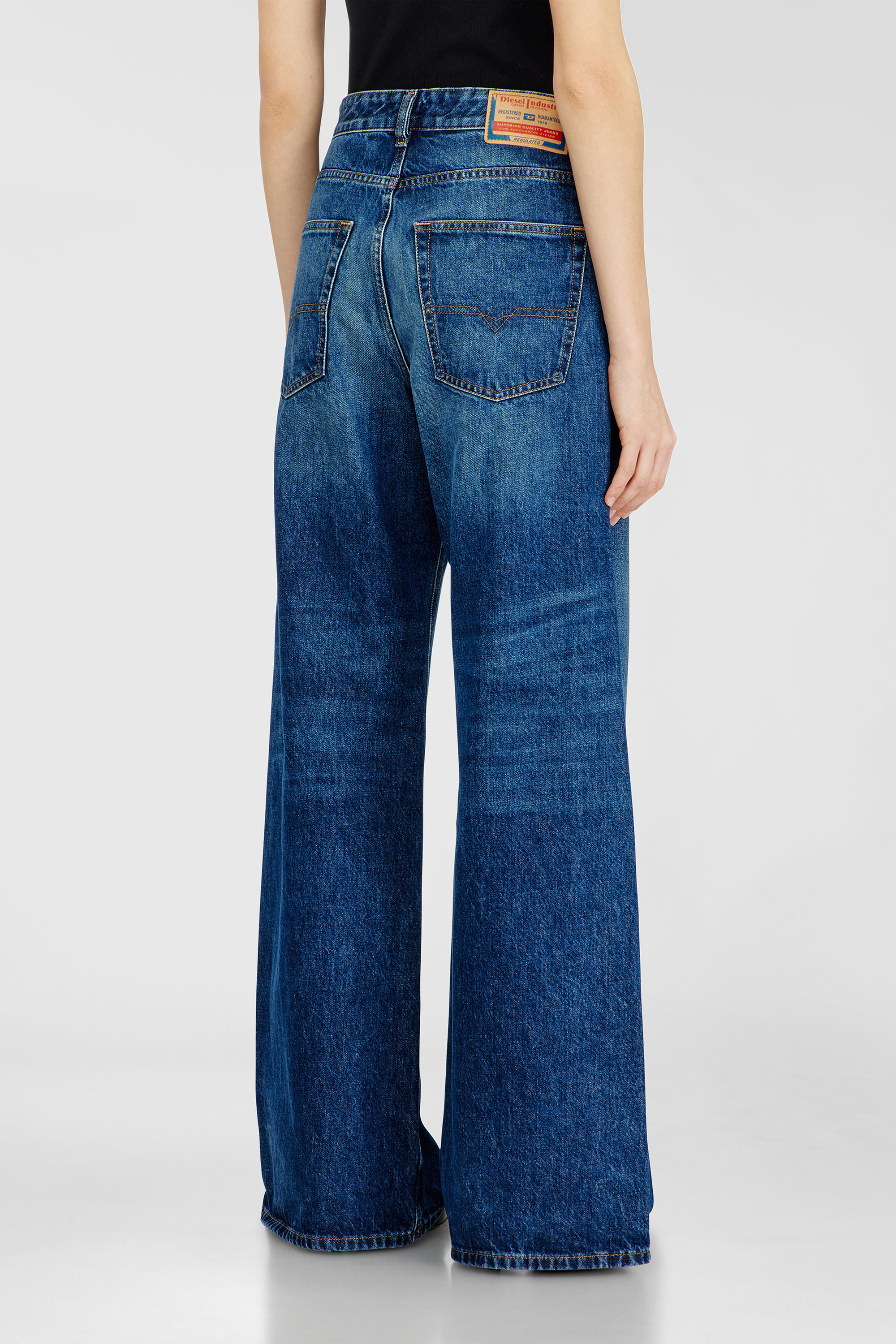Diesel - Unisex Relaxed Jeans 1996 D-Sire 09I27, Dunkelblau - 5