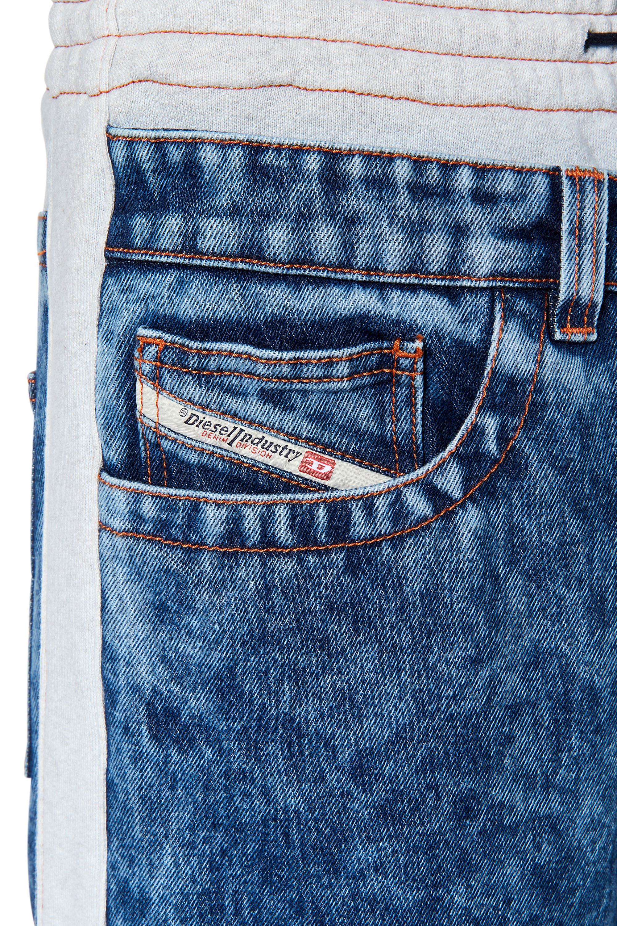 Diesel - D-Seri 0EMAW Straight Jeans, Mittelblau - Image 3