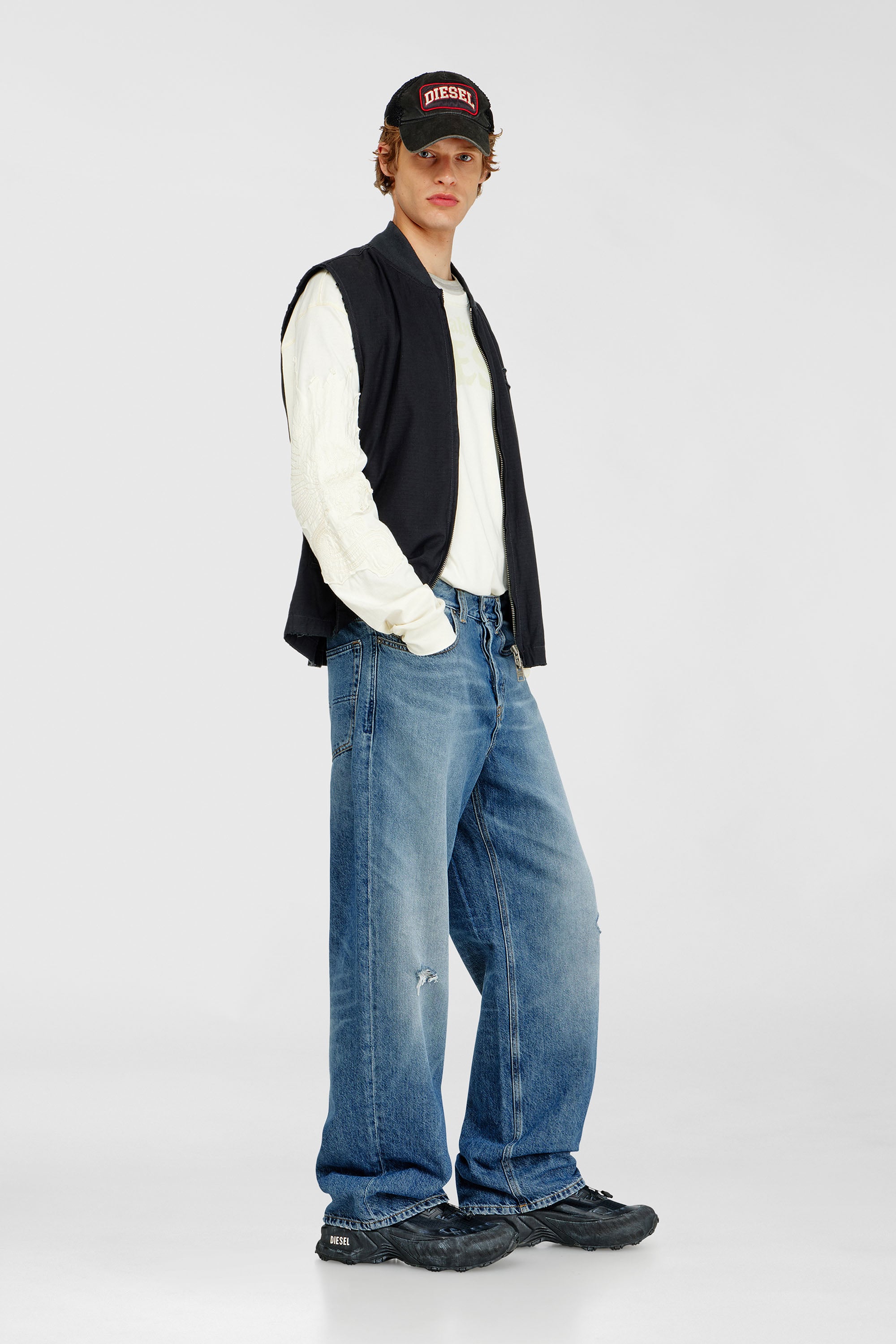 Relaxed Jeans Low Waist 2001 D-Macro
