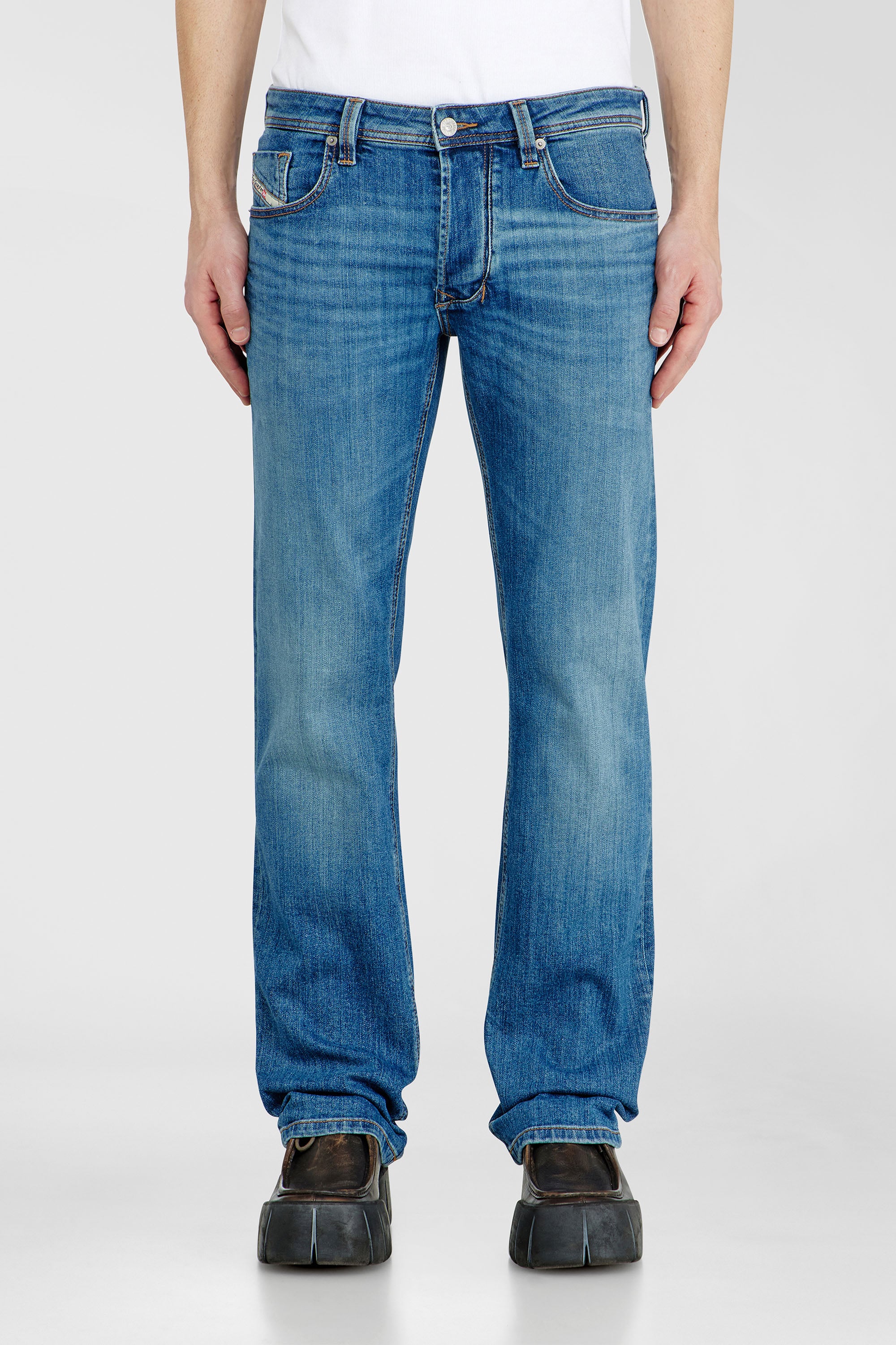 Diesel - Herren Regular Jeans 1985 Larkee 0KIAL, Hellblau - 1