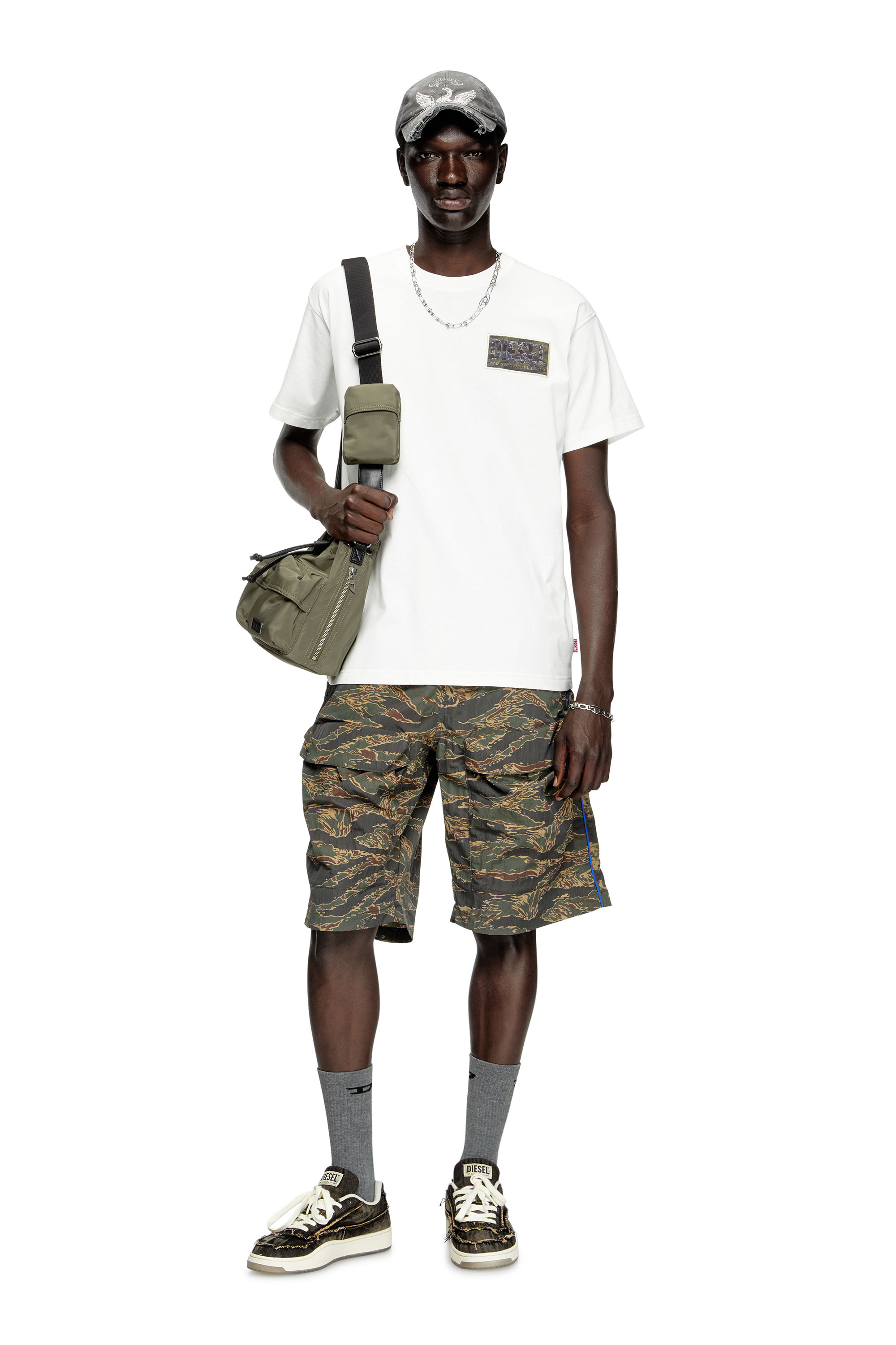 Diesel - T-NORM-T3, Herren T-Shirt mit Camo-Logo-Patch in null - 2