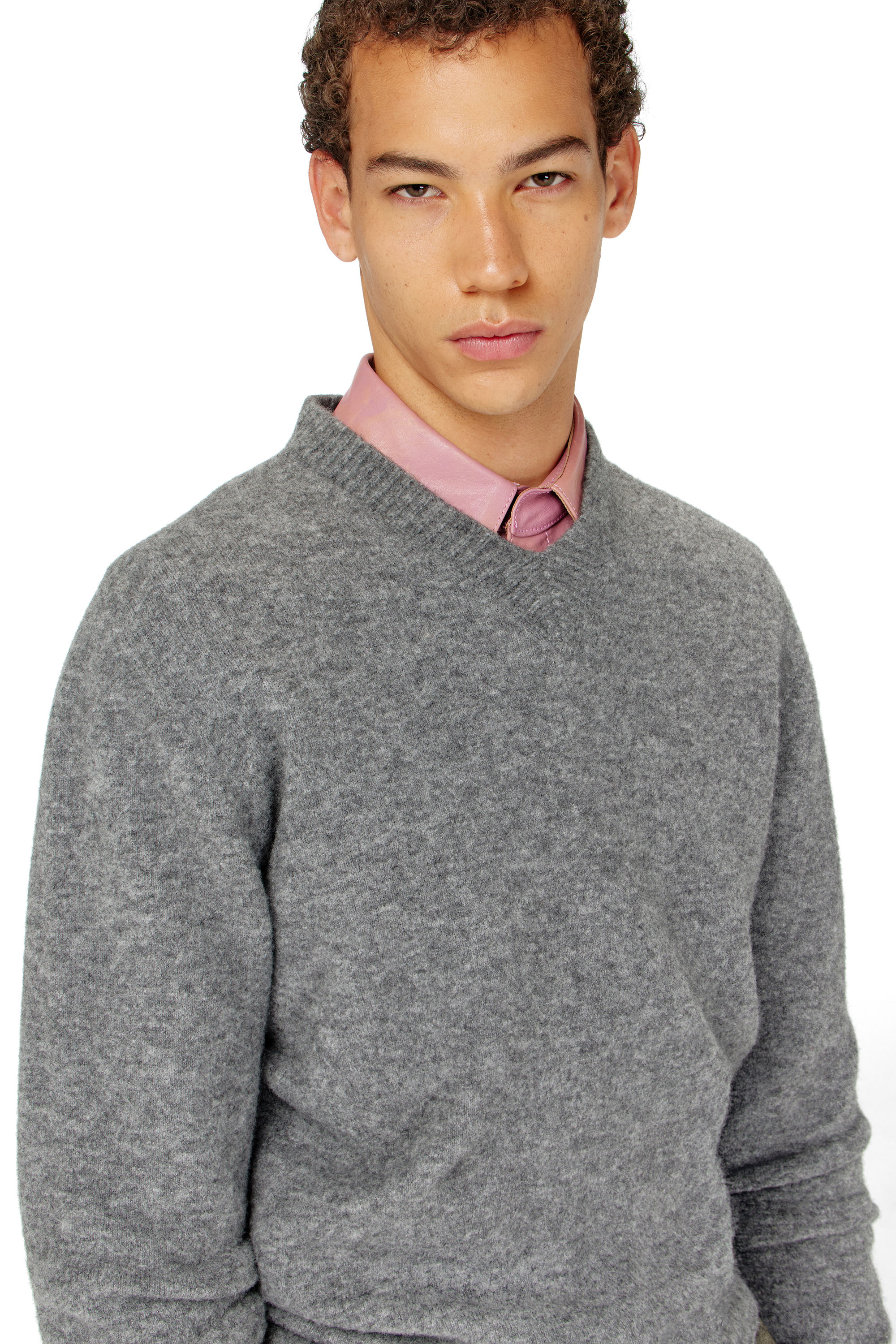 Diesel - K-ANDIE, Herren Pullover mit V-Ausschnitt aus gekochtem, geknittertem Strick in null - 4