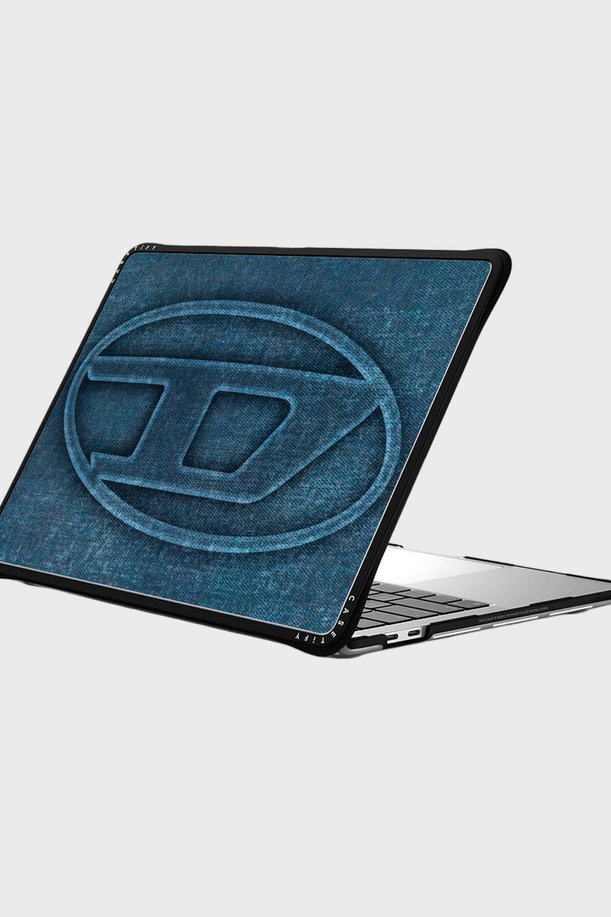 Diesel - 60620 MOULDED CASE, Unisex Oval D impact H&uuml;lle f&uuml;r MacBook 13" in Blau - 2