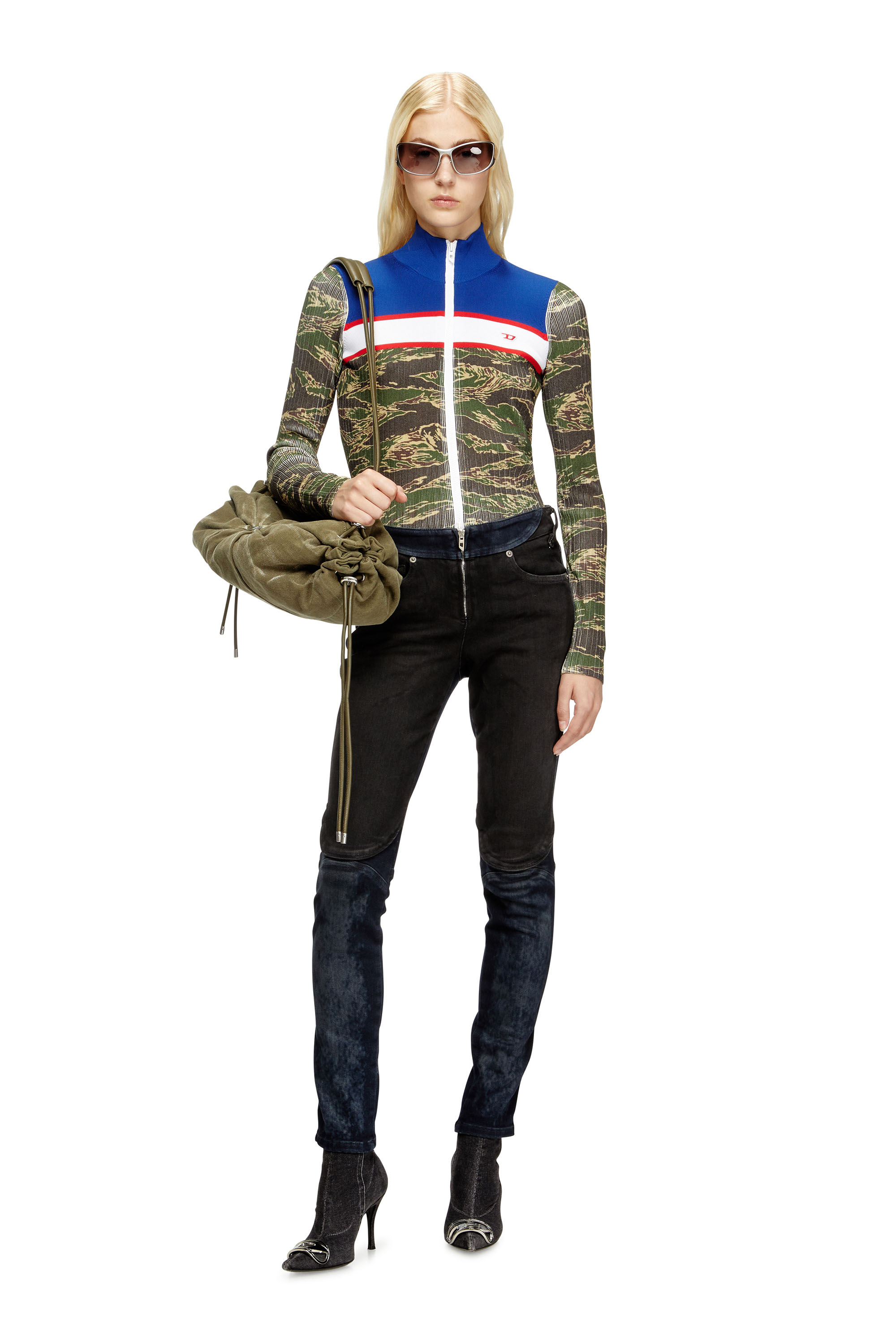 Diesel - M-CAMUT, Damen Pullover aus gerippter Viskose mit Camo-Reißverschluss in Blau/Grün - 2