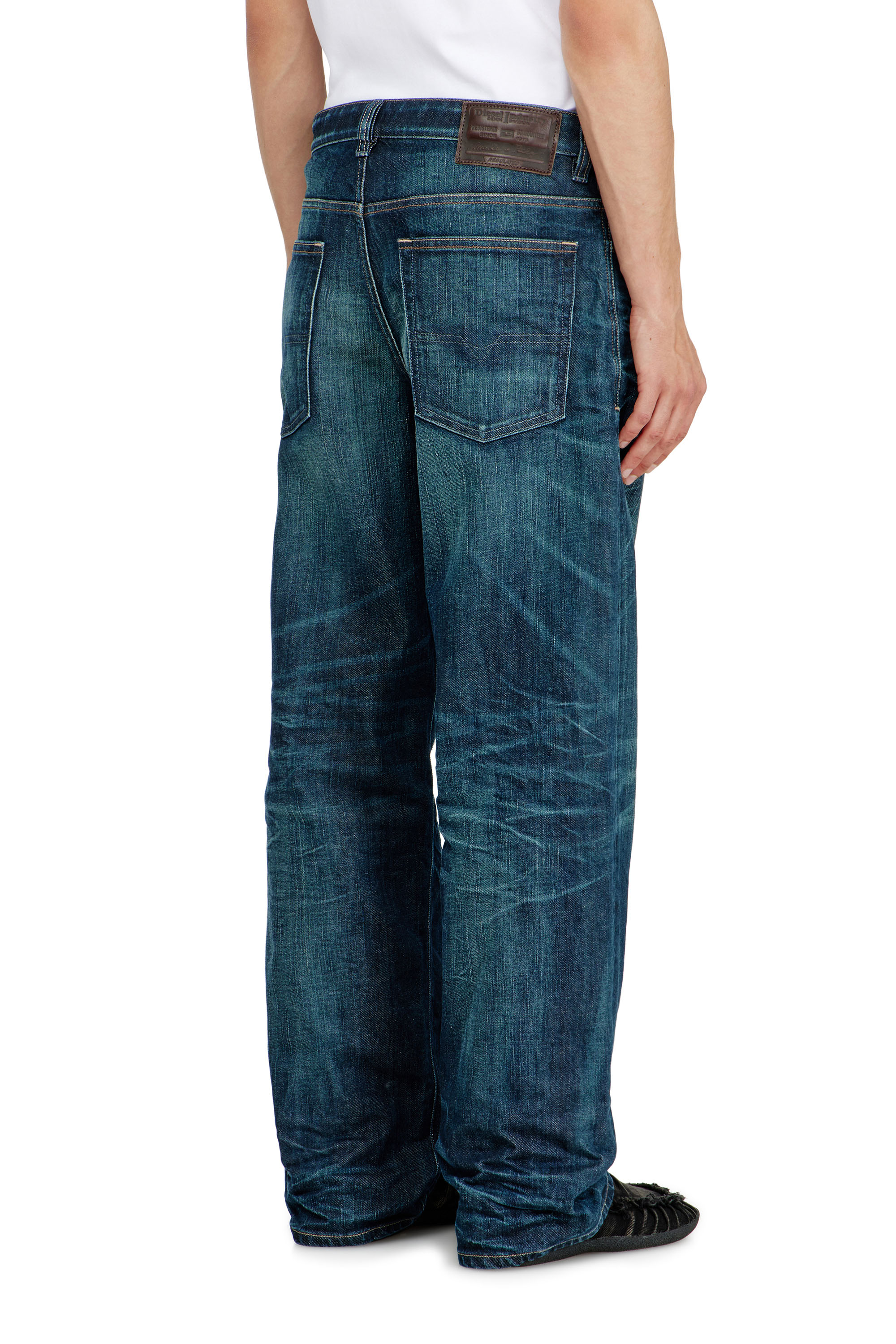 Diesel - Herren Relaxed Jeans 2001 D-Macro 09Q04, Dunkelblau - 5