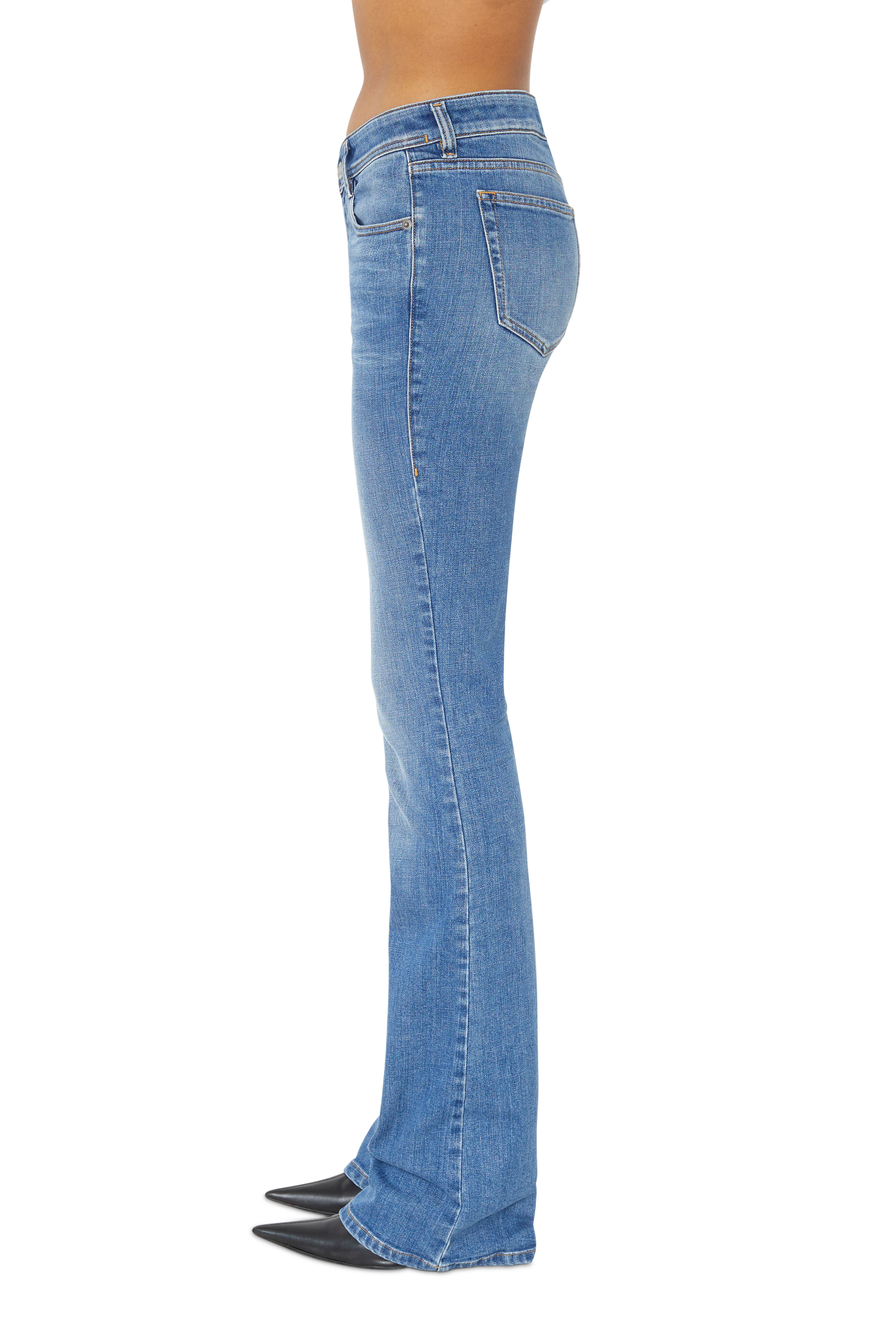 Diesel - 1969 D-Ebbey 09D47 Bootcut and Flare Jeans, Mittelblau - Image 5