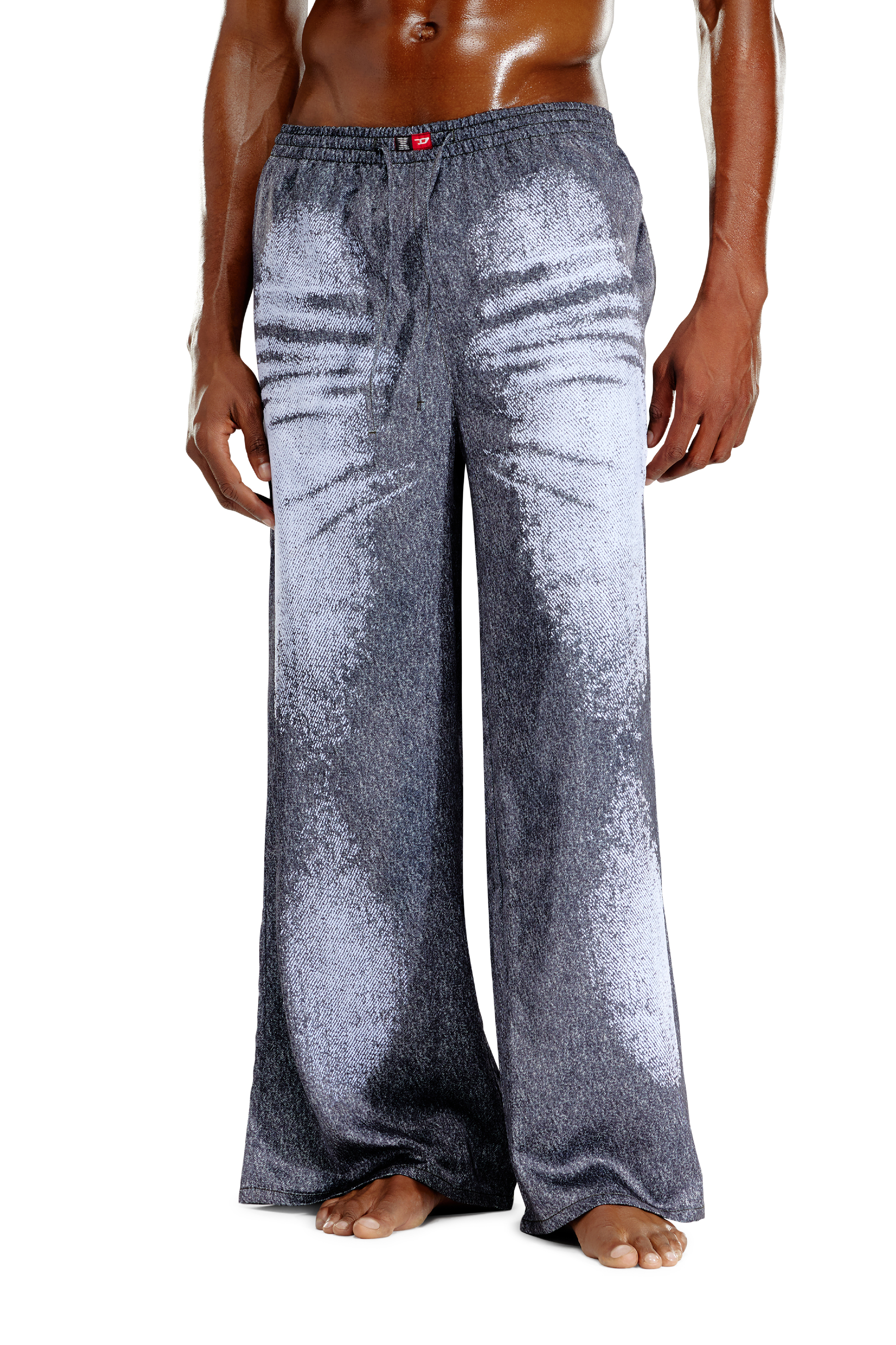 Diesel - STAINS-AND-TROMPE-SLEEP-PANT, Unisex Satin-Pyjamahose im Denim-Look in Grau - 3