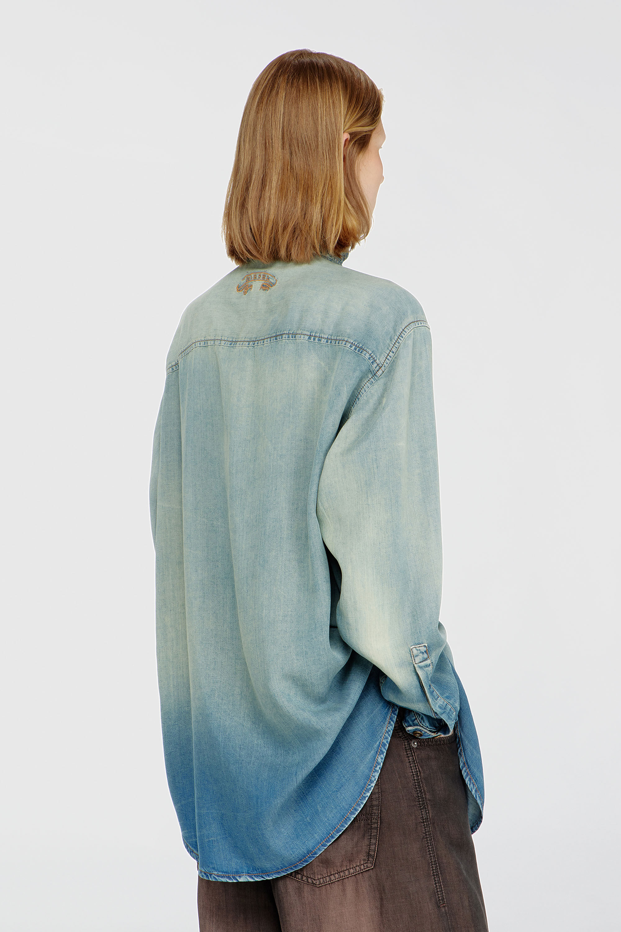 Diesel - DE-ARVEN-S1, Damen Hemd aus marmoriertem, flie&szlig;endem denim in Hellblau - 4