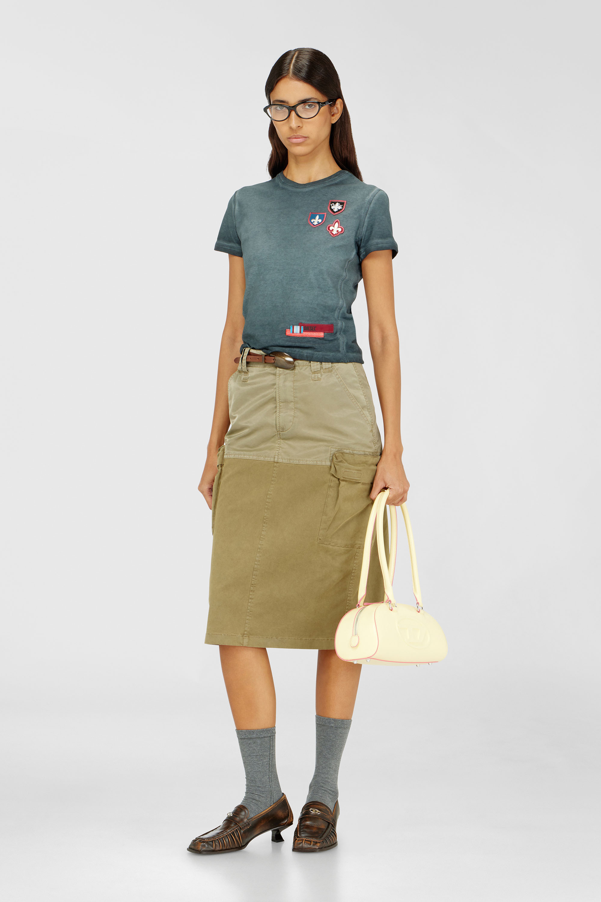 Diesel - T-UNCUTY-WAF, Damen T-Shirt mit Patches und Mikrowaffel-Seiten in Dunkelgr&uuml;n - 2