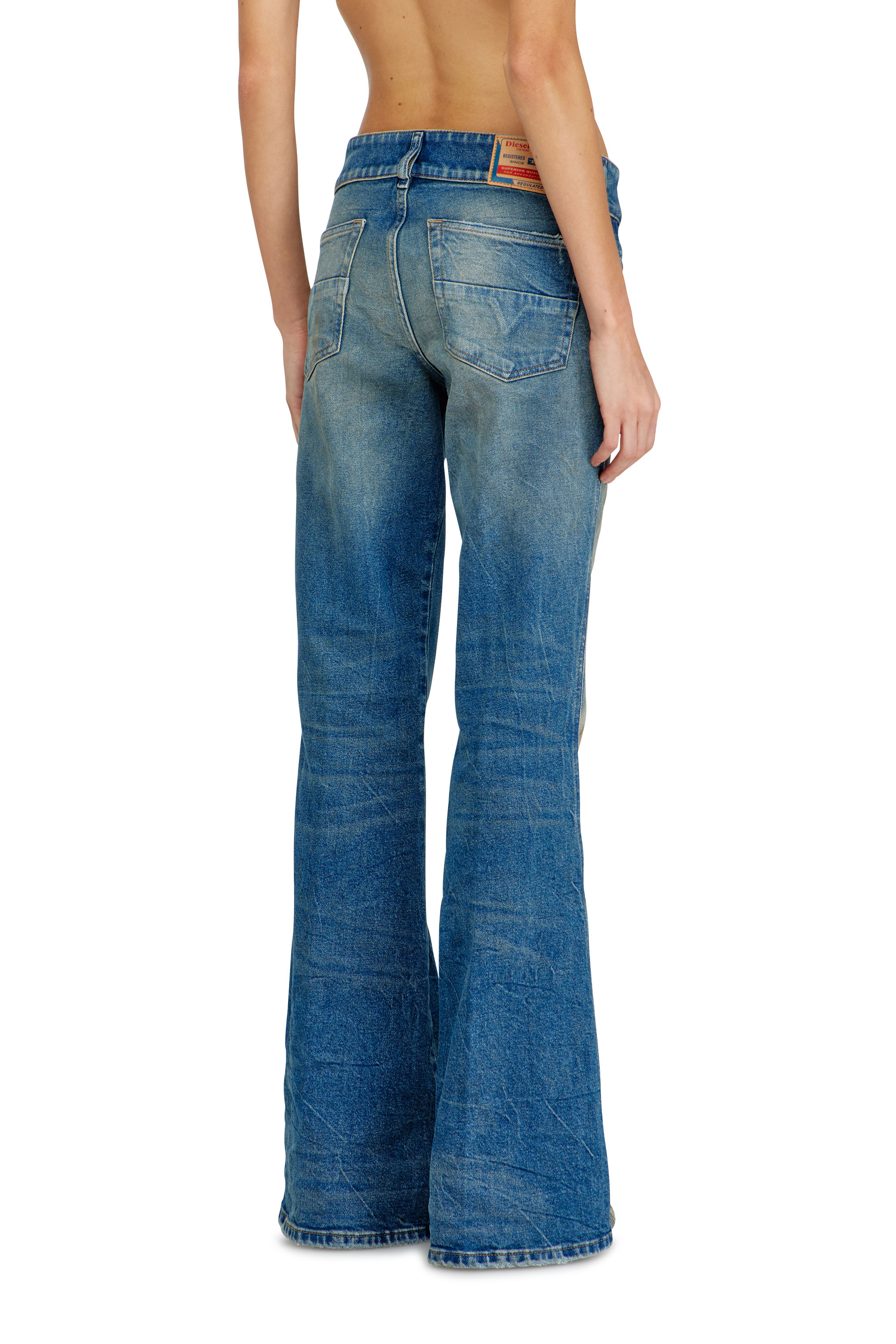 Diesel - Damen Bootcut Jeans D-Hush 09N40, Mittelblau - 4