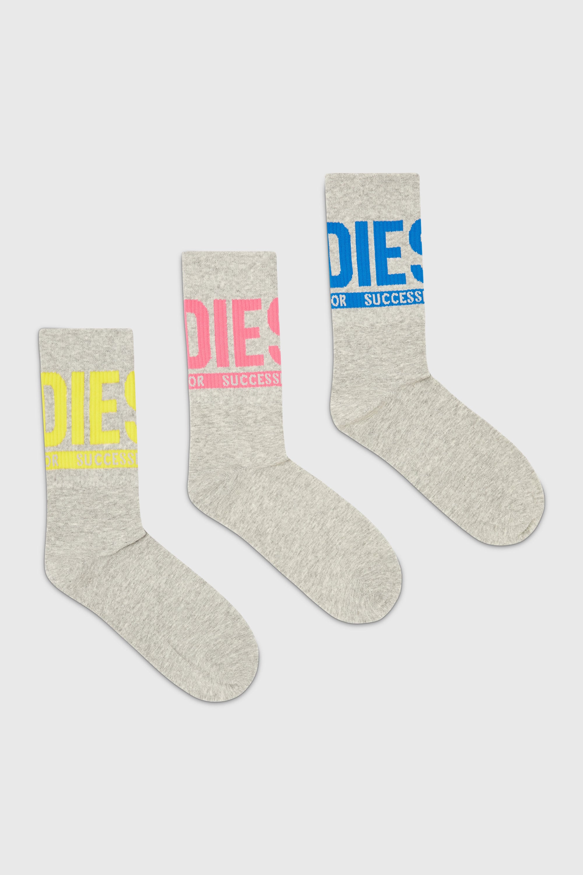 Diesel - SKM-RAY-THREEPACK, Herren Socken mit Logo-B&uuml;ndchen im Dreierpack in Grau - 1