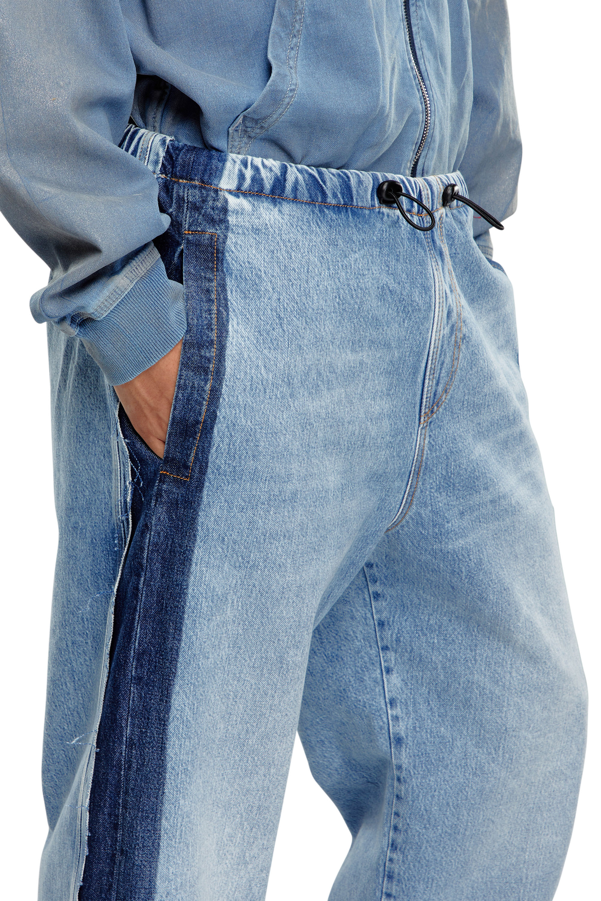 Diesel - Straight Jeans D-Martial 0GHAC, Hellblau - Image 4