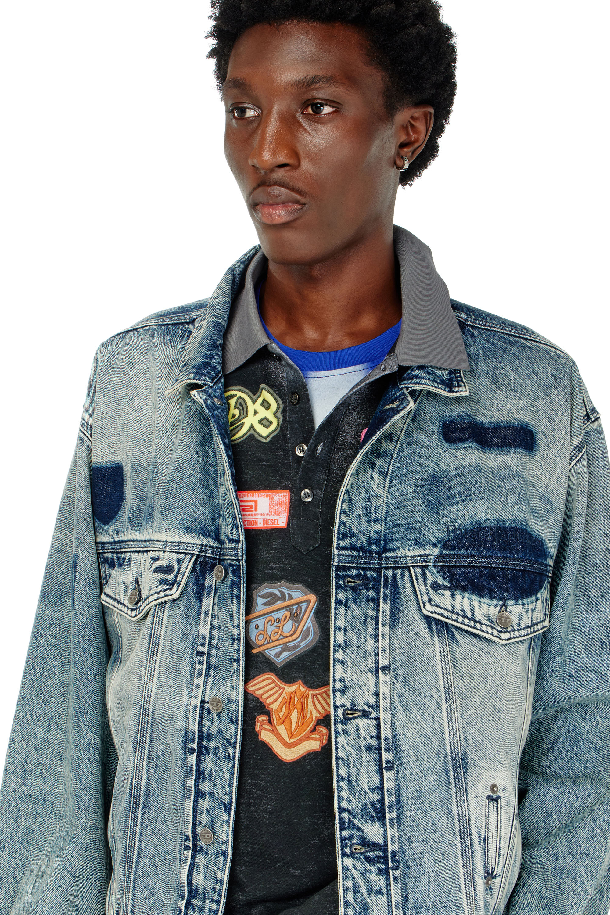 Diesel - D-DENVER-S2, Unisex Trucker-Jacke mit Patch-Effekten in Mittelblau - 5
