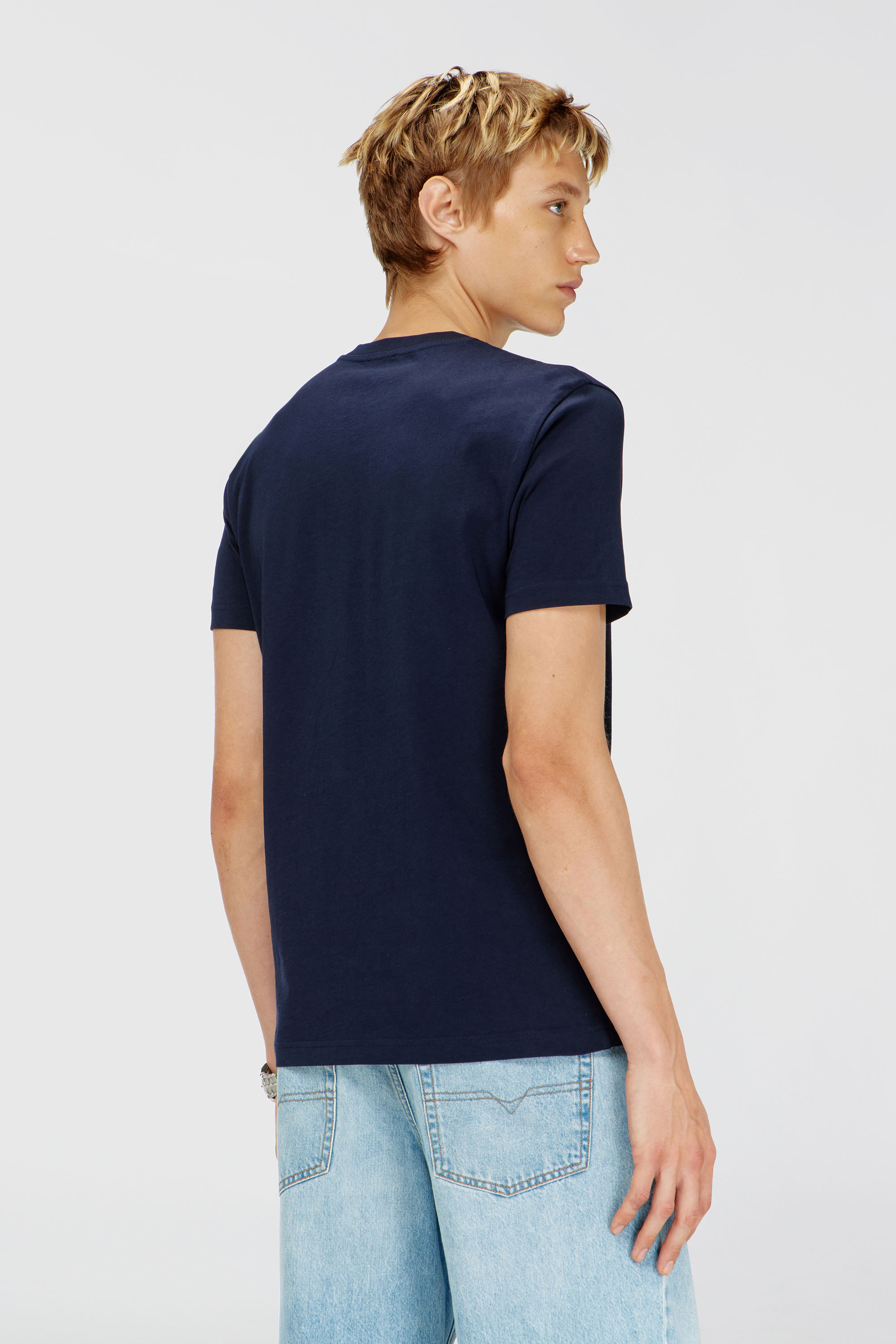 Diesel - T-DIEGO-T92, Herren T-Shirt aus Baumwolle mit Oval D Logo in Blau - 4