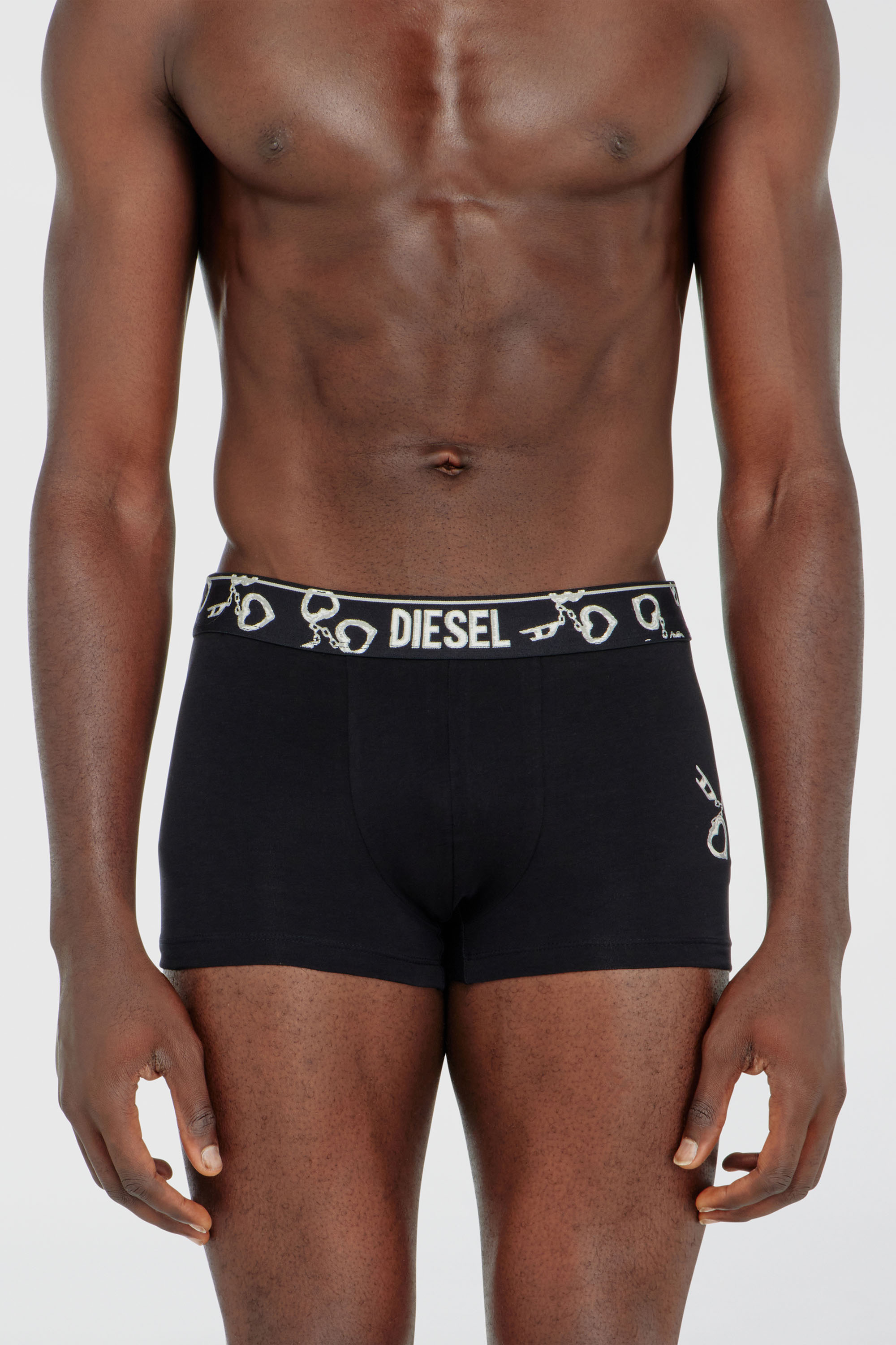 Diesel - DAMIEN-GFT-3PACK, Herren 3er-Pack Boxershorts mit Handschellen-Motiv in Schwarz - 3