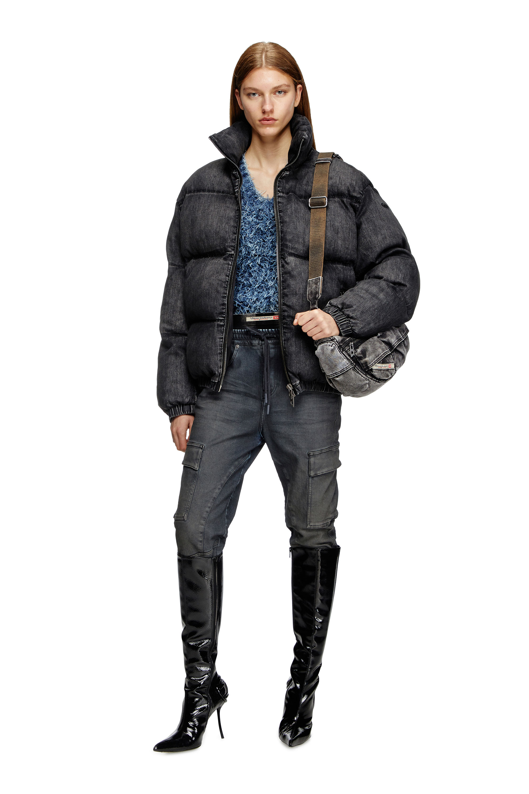 Diesel - W-MONS-A, Unisex Pufferjacke aus verblasstem Denim in Schwarz - 7