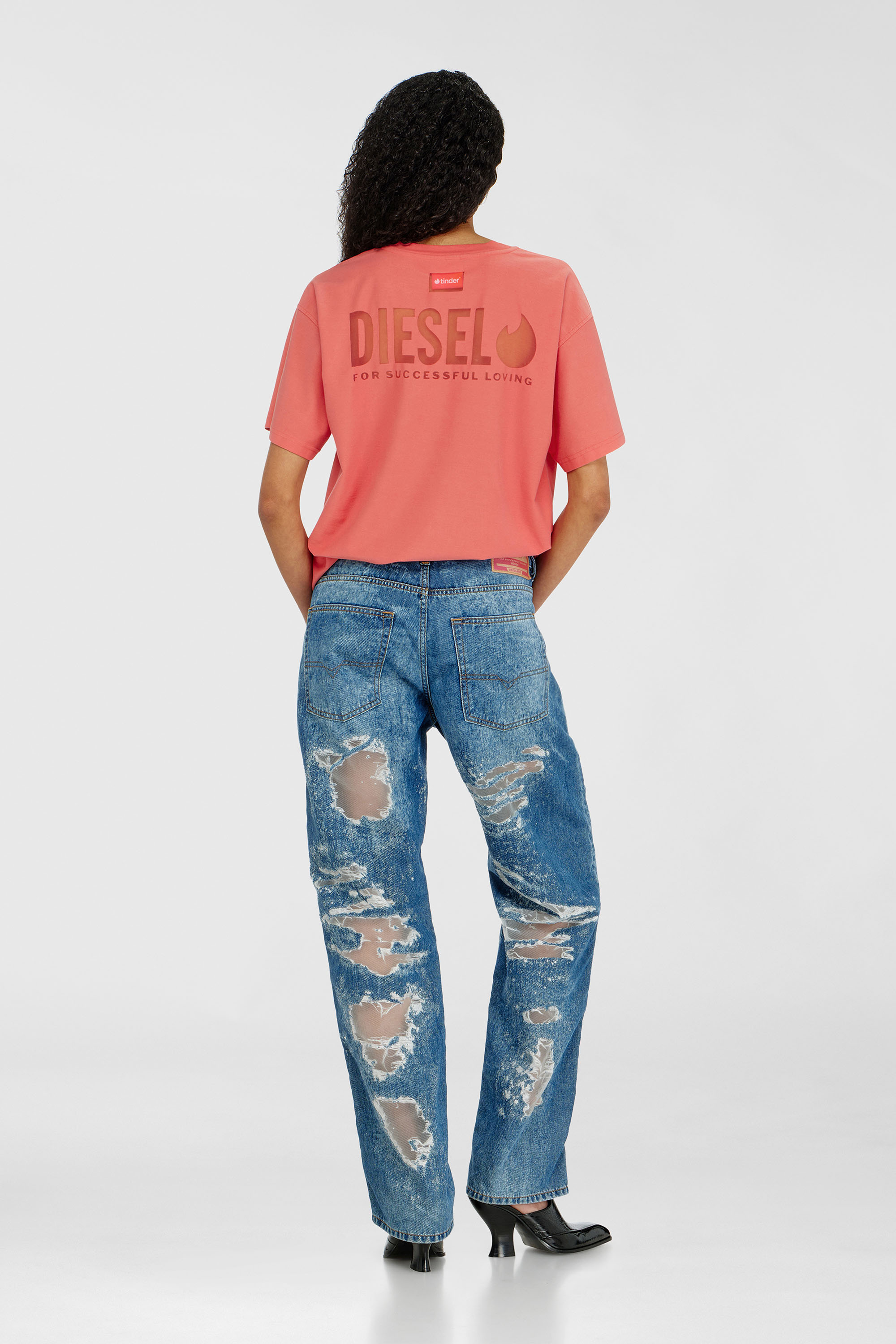 Diesel - PR-T-NORM-CHITIND-R, Unisex T-Shirt mit transparentem Logo auf der R&uuml;ckseite in Korallrosa - 2