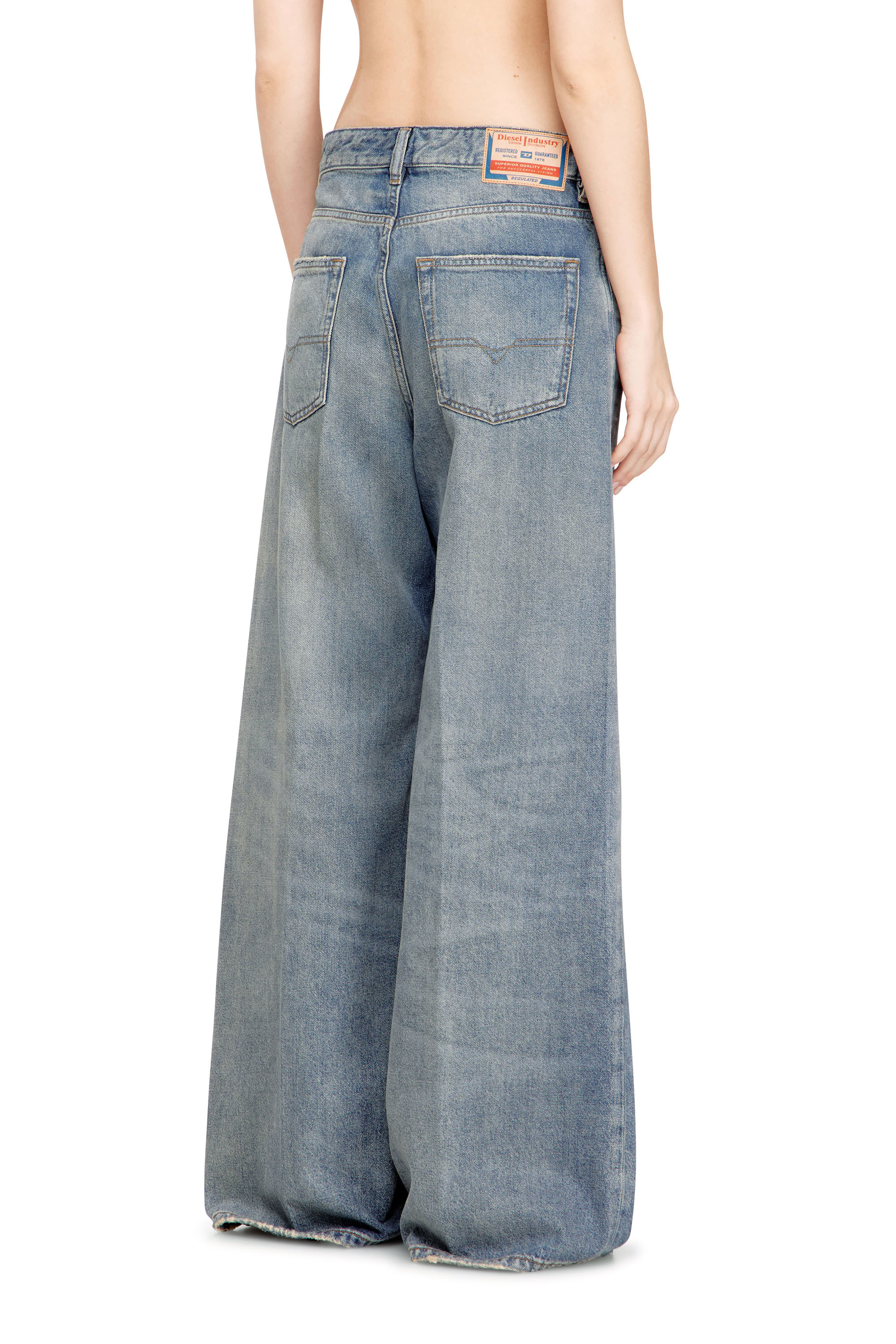 Diesel - Damen Relaxed Jeans 1996 D-Sire 0BEBL, Mittelblau - 4