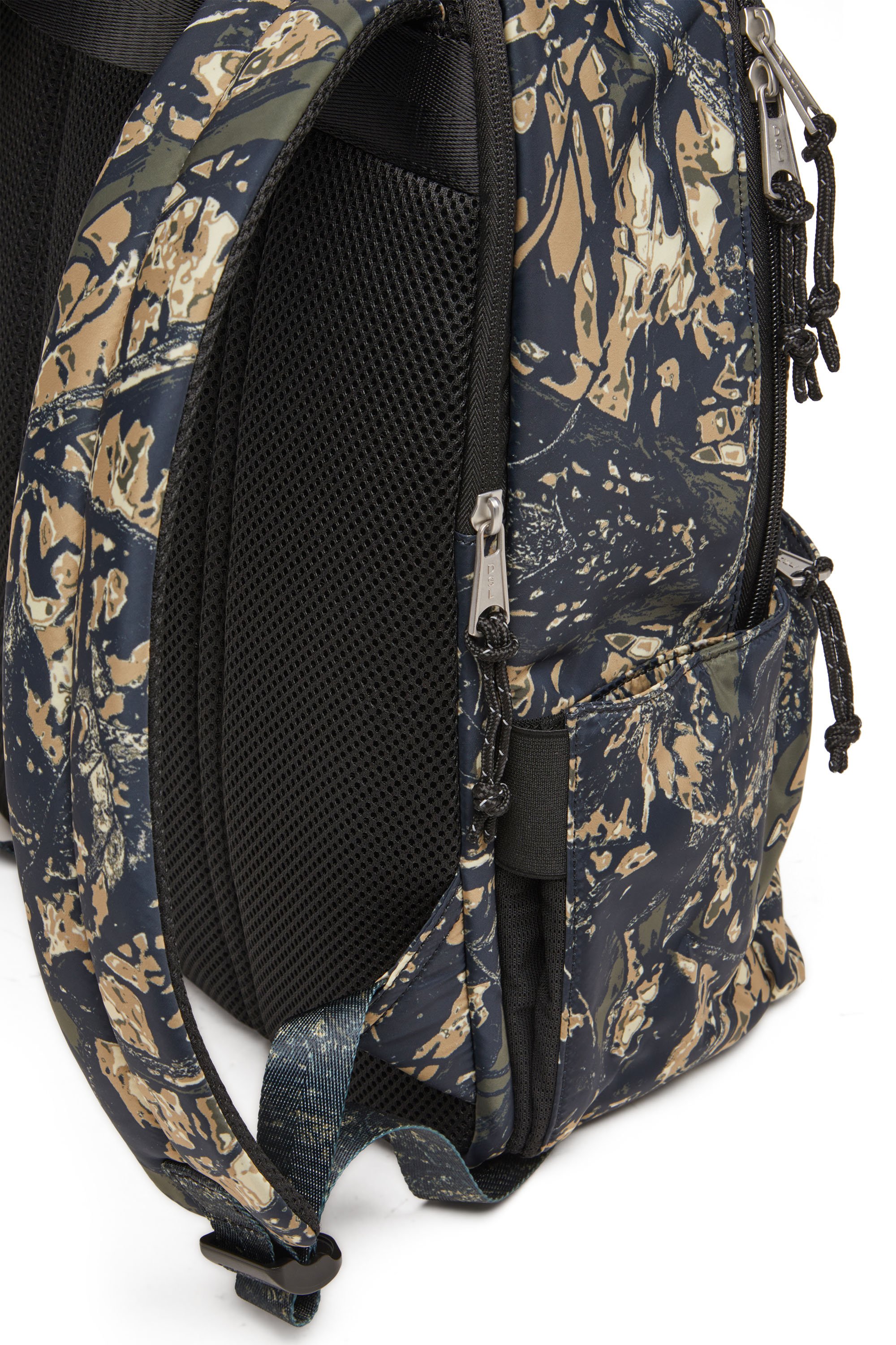 Diesel - D-PACK BACKPACK X, Unisex Backpack in camo-print fabric in Armeegrün - 5