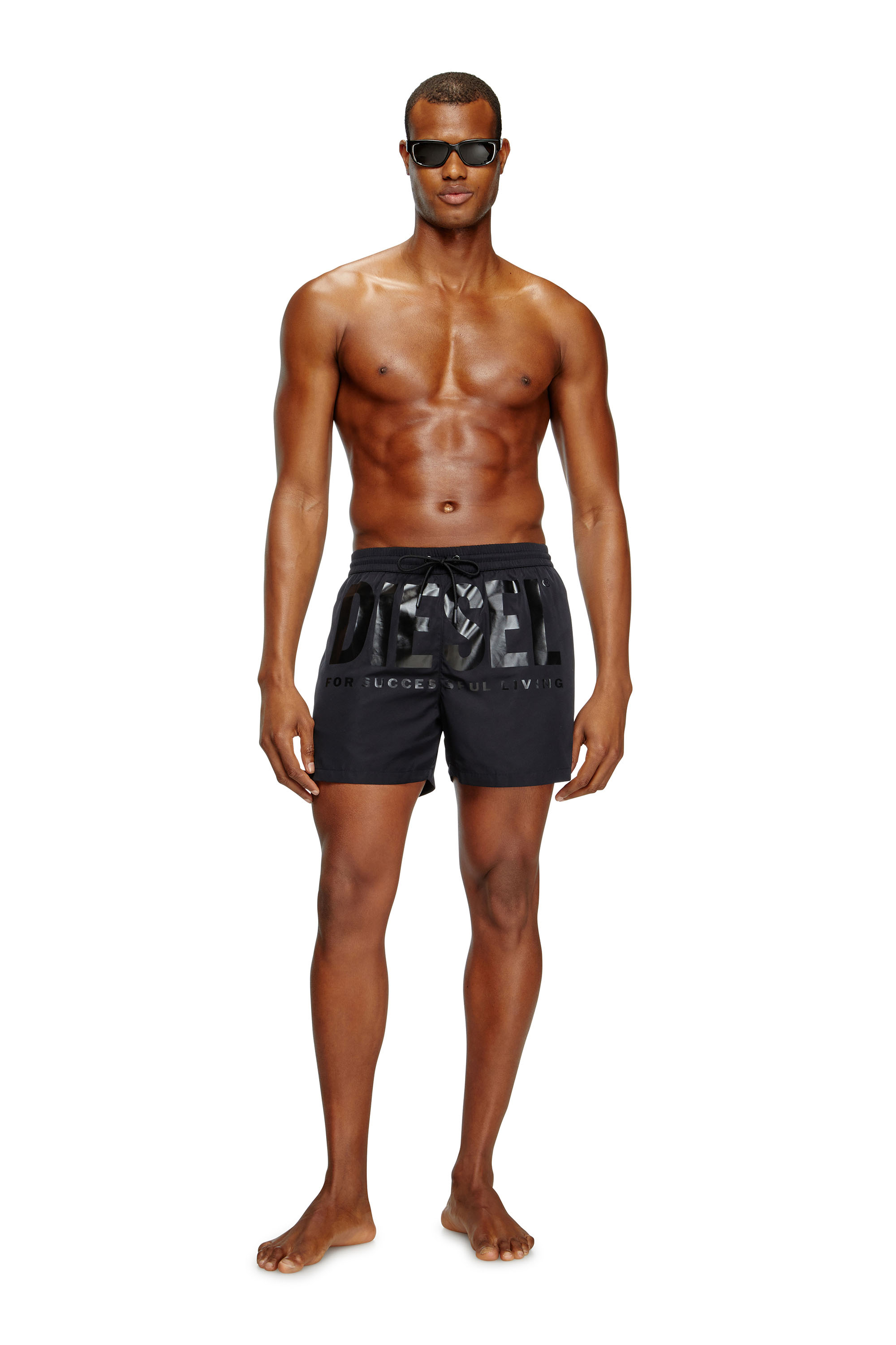 Diesel - KEN-37-D-CORE, Herren Mittellange Bade-Shorts mit Maxi-Logo in Schwarz - 1